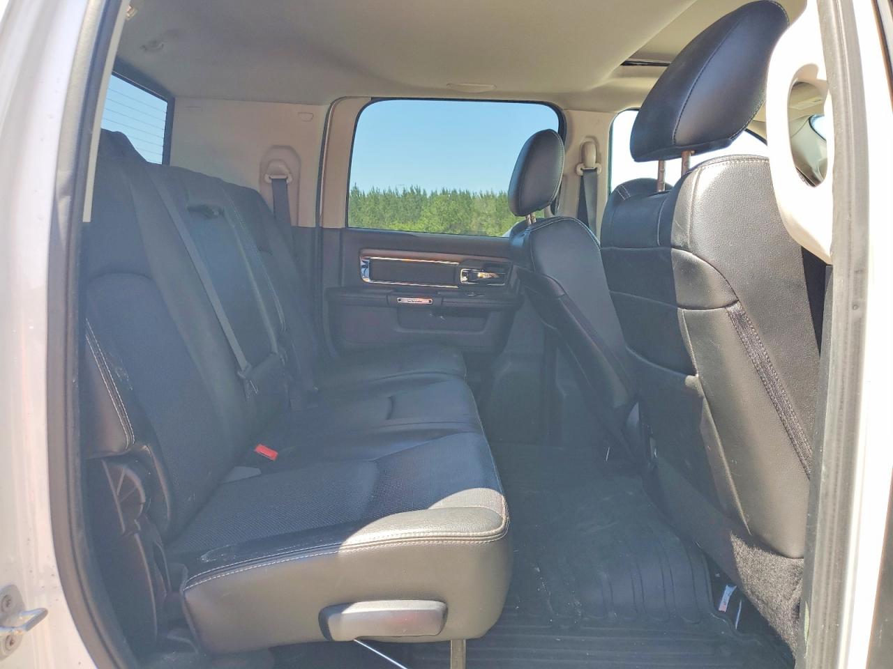 2014 Ram 3500 Laramie White vin: 3C63R3ML9EG295103