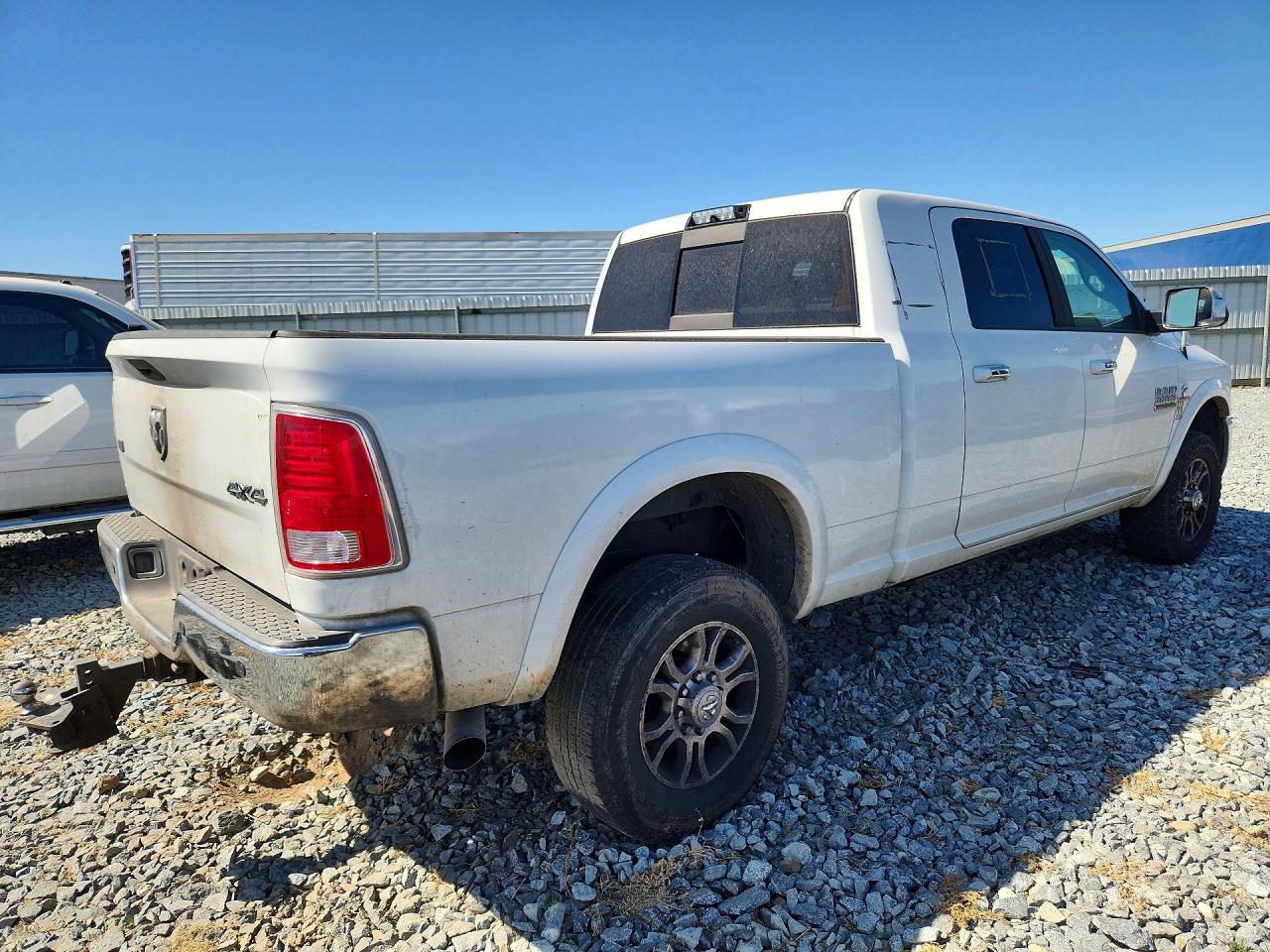 2015 Ram 3500 Laramie White vin: 3C63R3MLXFG616826