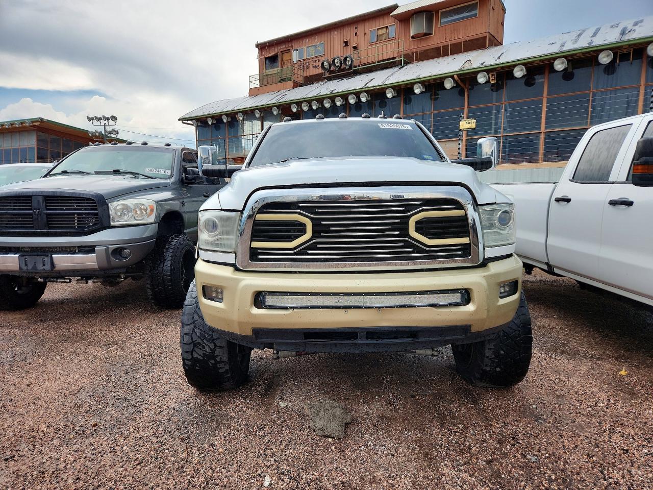 2014 Ram 3500 Longhorn White vin: 3C63R3NL0EG142656