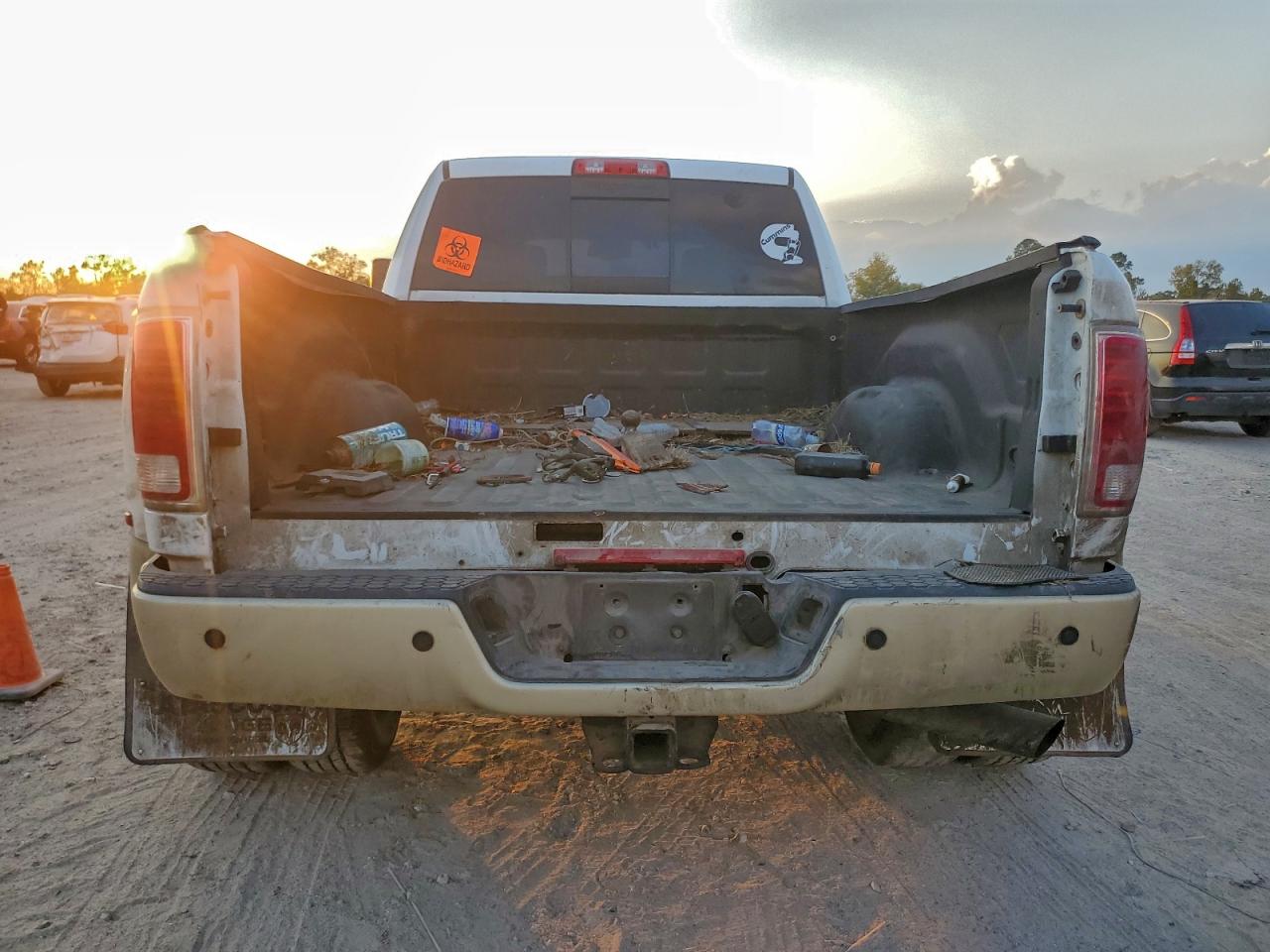 2015 Ram 3500 Longh White vin: 3C63RPNL3FG661273