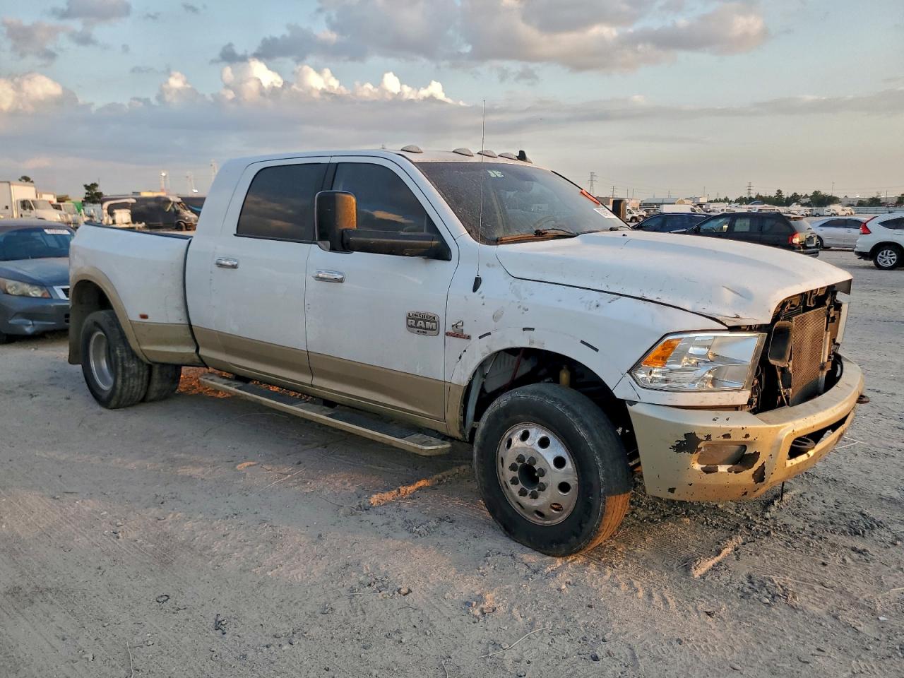 2015 Ram 3500 Longh White vin: 3C63RPNL3FG661273