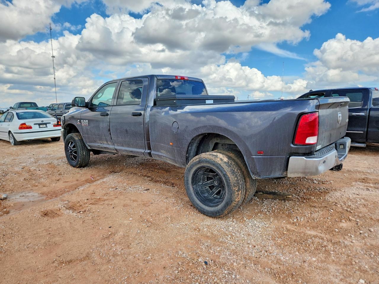 2015 Ram 3500 St Charcoal vin: 3C63RRGL4FG515084