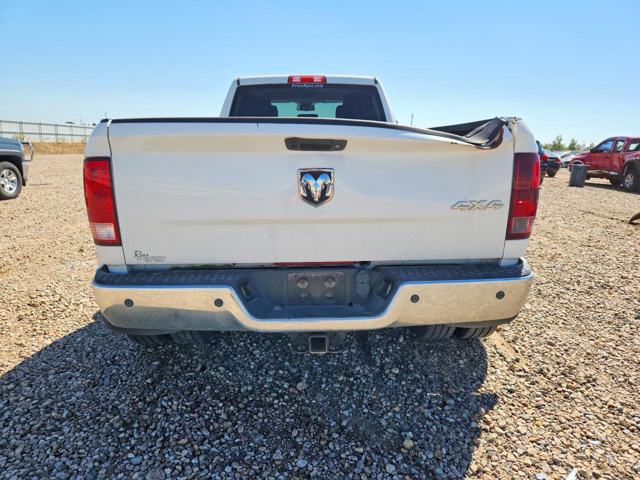 2018 Ram 3500 St White vin: 3C63RRGL6JG339258