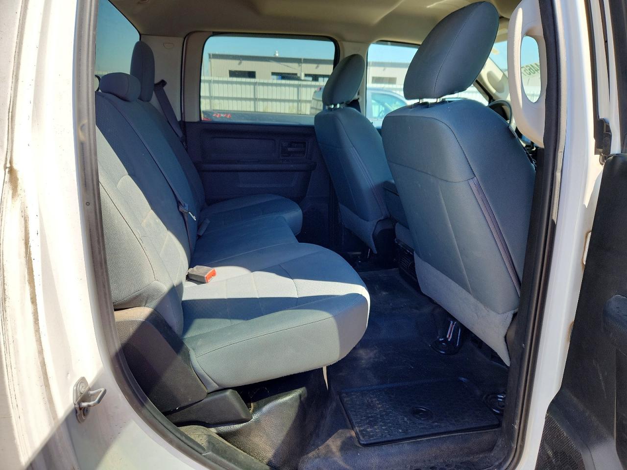 2018 Ram 3500 St White vin: 3C63RRGL6JG339258