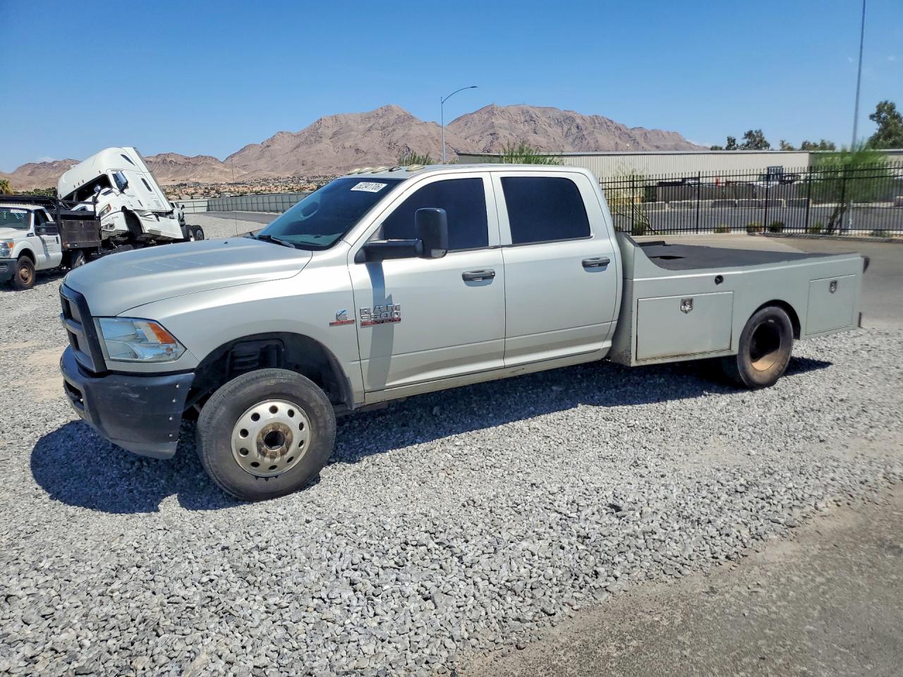 2014 Ram 3500 St Silver vin: 3C63RRGL7EG128172