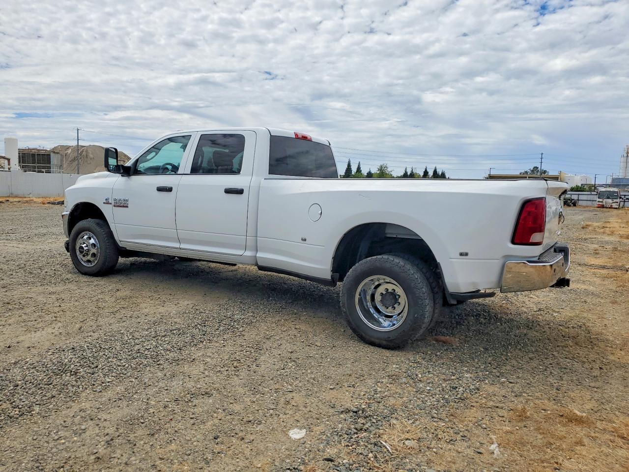 2015 Ram 3500 St White vin: 3C63RRGL8FG702585