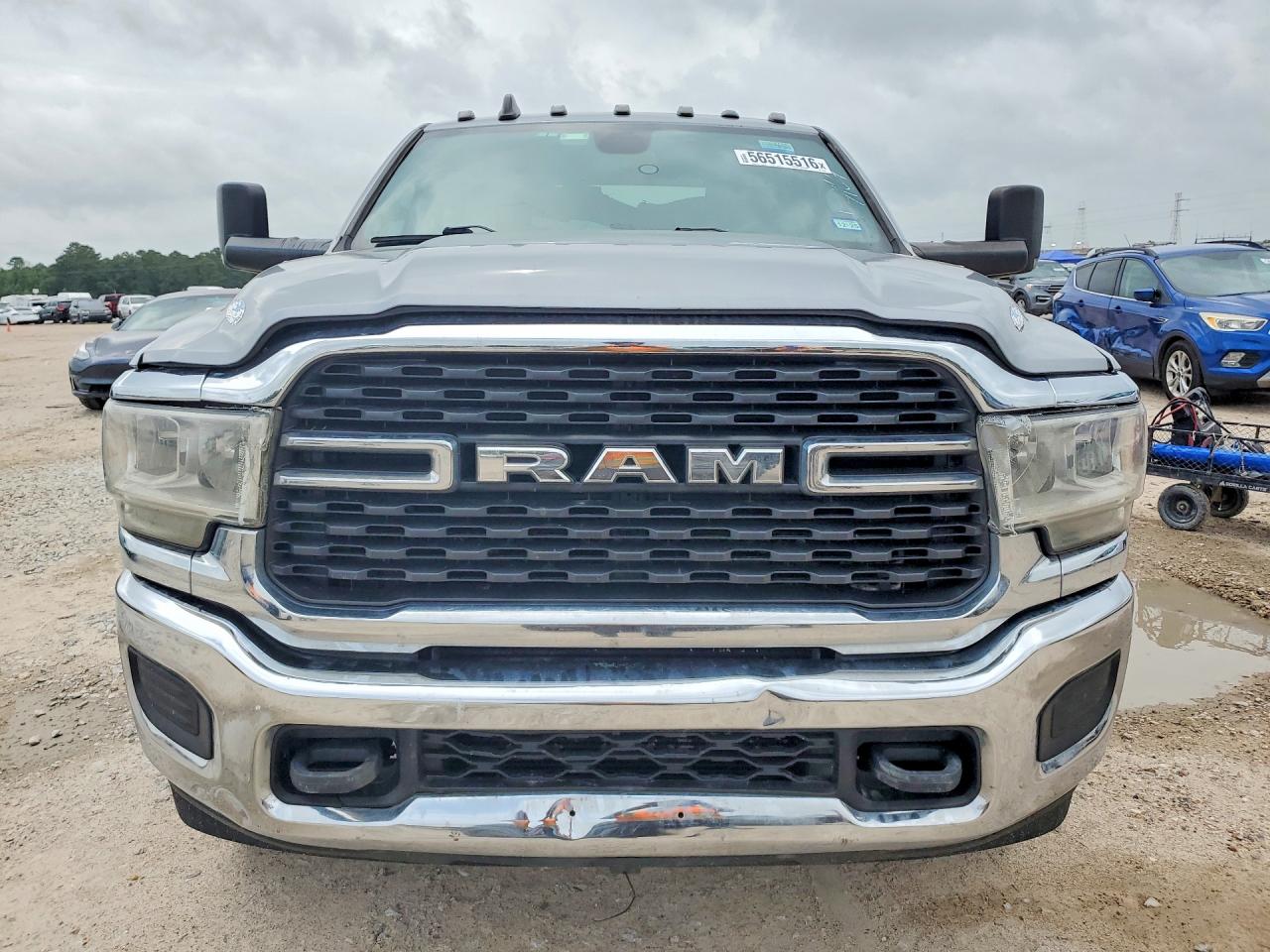 2022 Ram 3500 Big Horn Серебряный vin: 3C63RRHL1NG179164