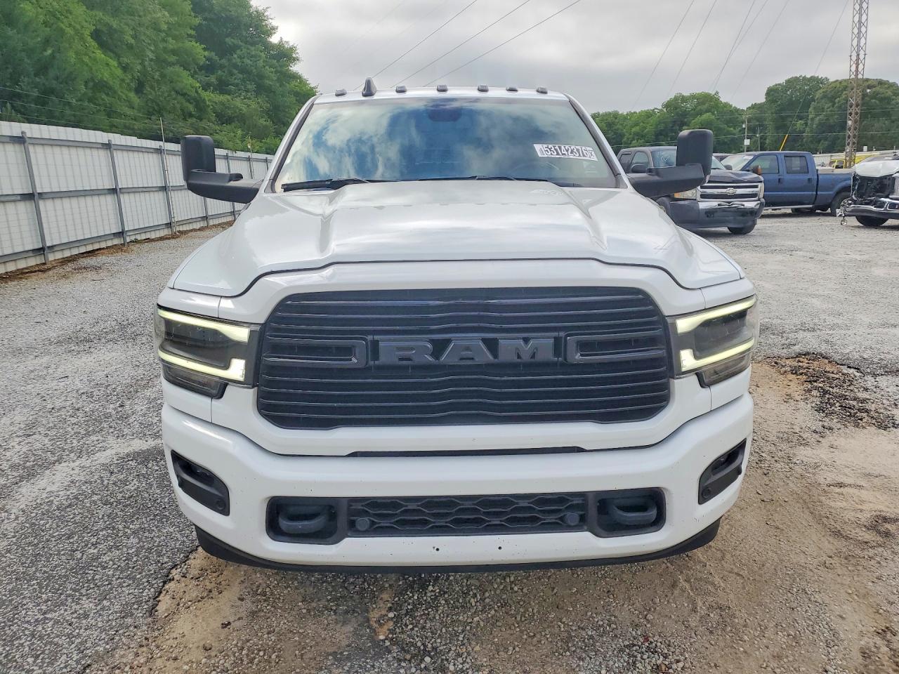 2022 Ram 3500 White vin: 3C63RRJL1NG415712