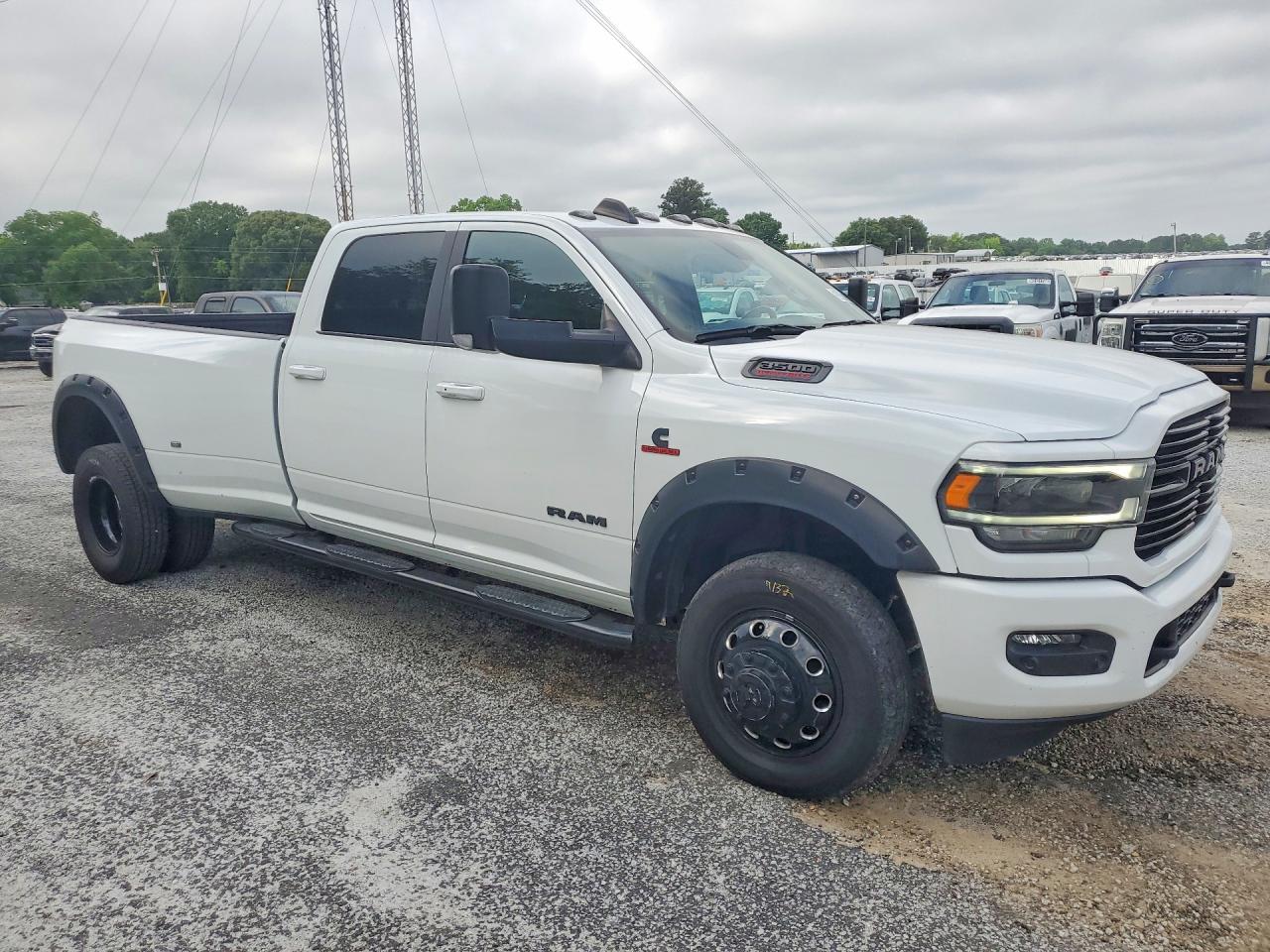 2022 Ram 3500 White vin: 3C63RRJL1NG415712