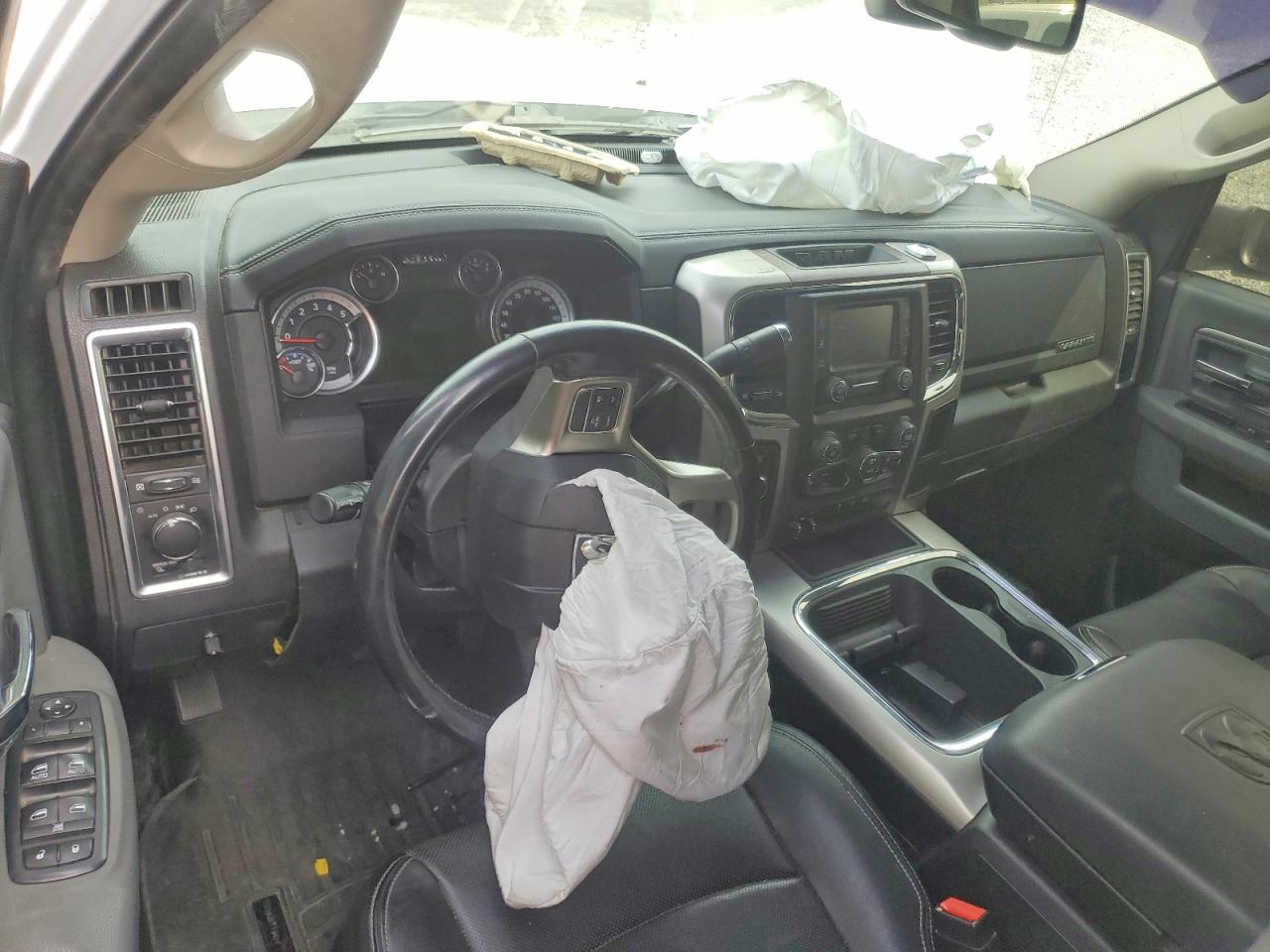 2017 Ram 3500 Laramie Белый vin: 3C63RRJL5HG513677