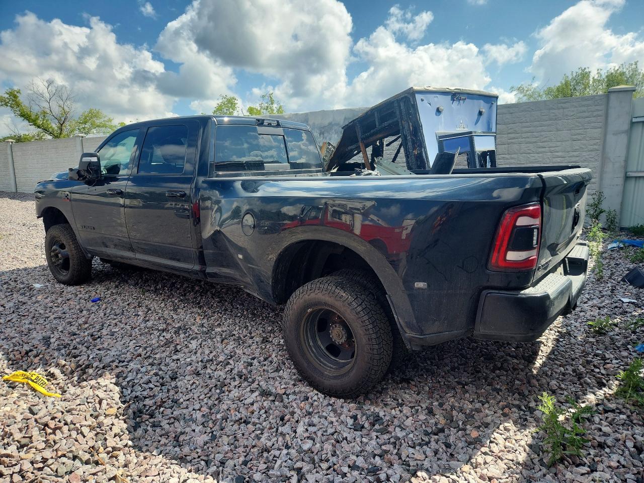 2024 Ram 3500 Laramie Черный vin: 3C63RRJL6RG121213