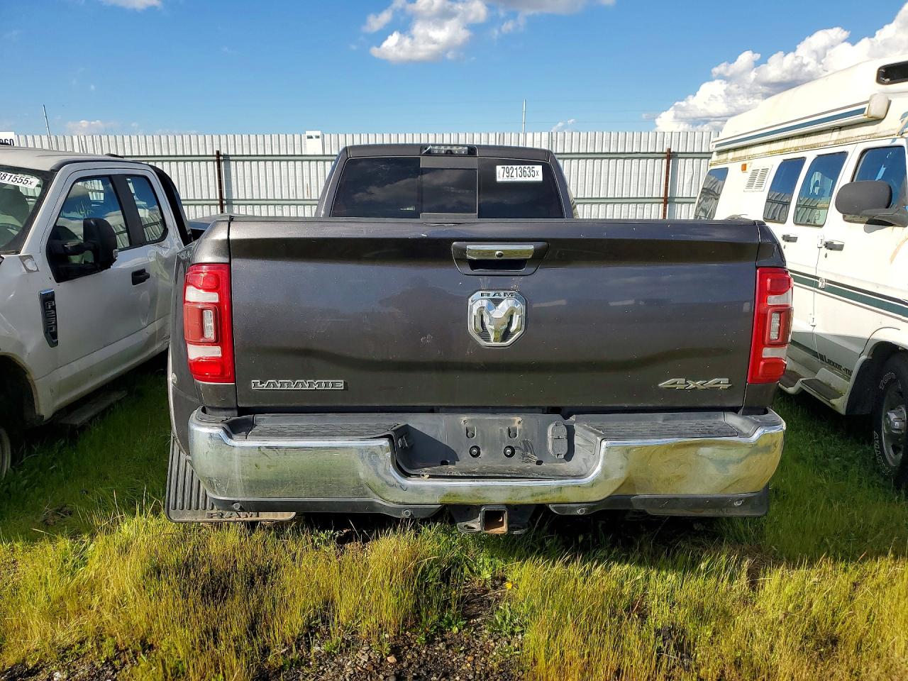2019 Ram 3500 Laramie Серый vin: 3C63RRJL9KG542834