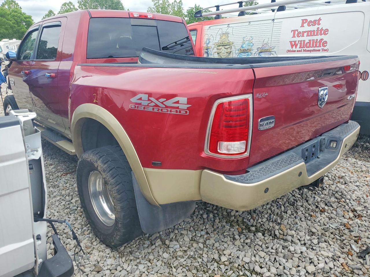 2013 Ram 3500 Longhorn Burgundy vin: 3C63RRNL3DG544558
