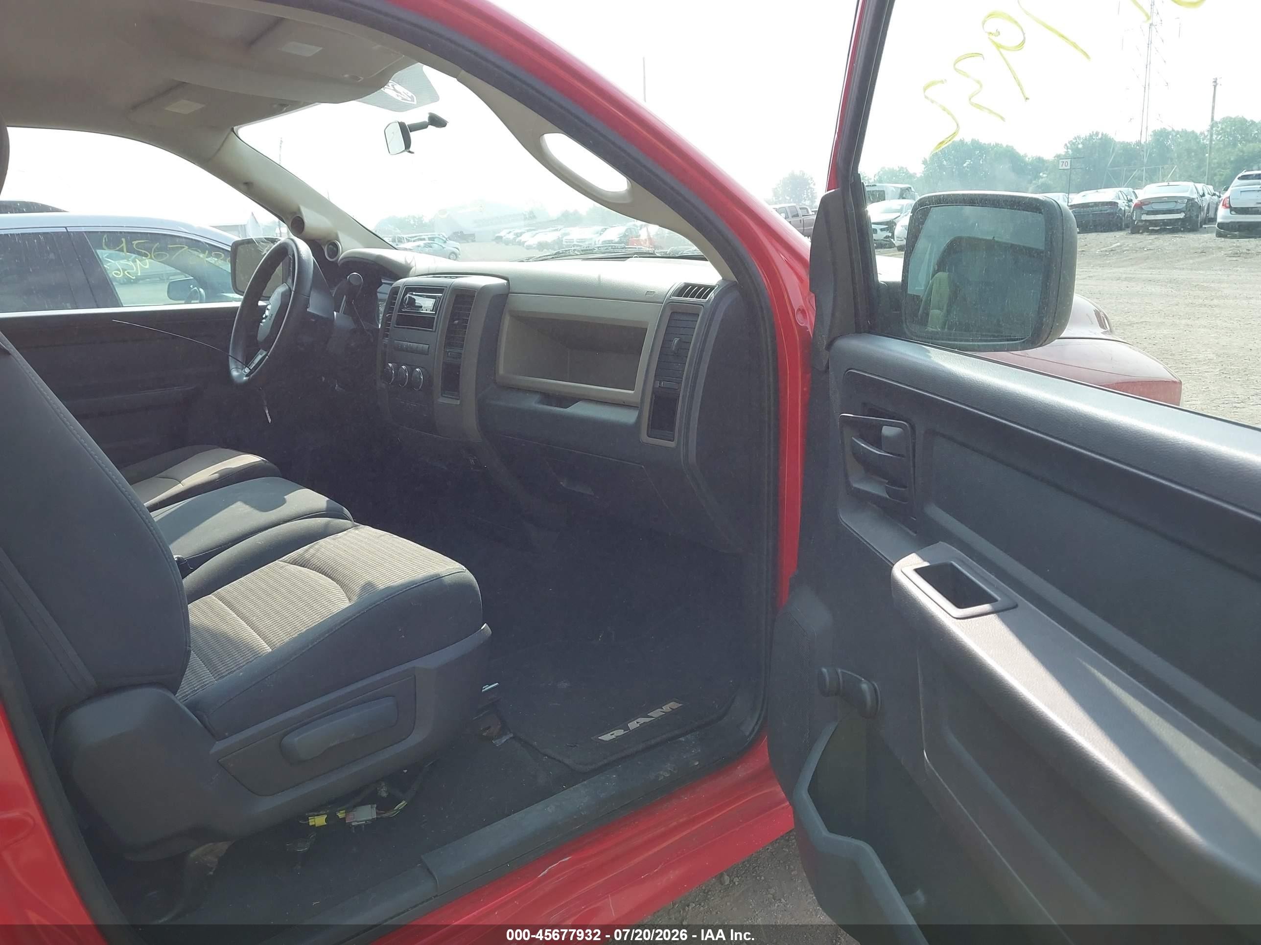 2012 Ram 1500 St Red vin: 3C6JD6AP5CG277659
