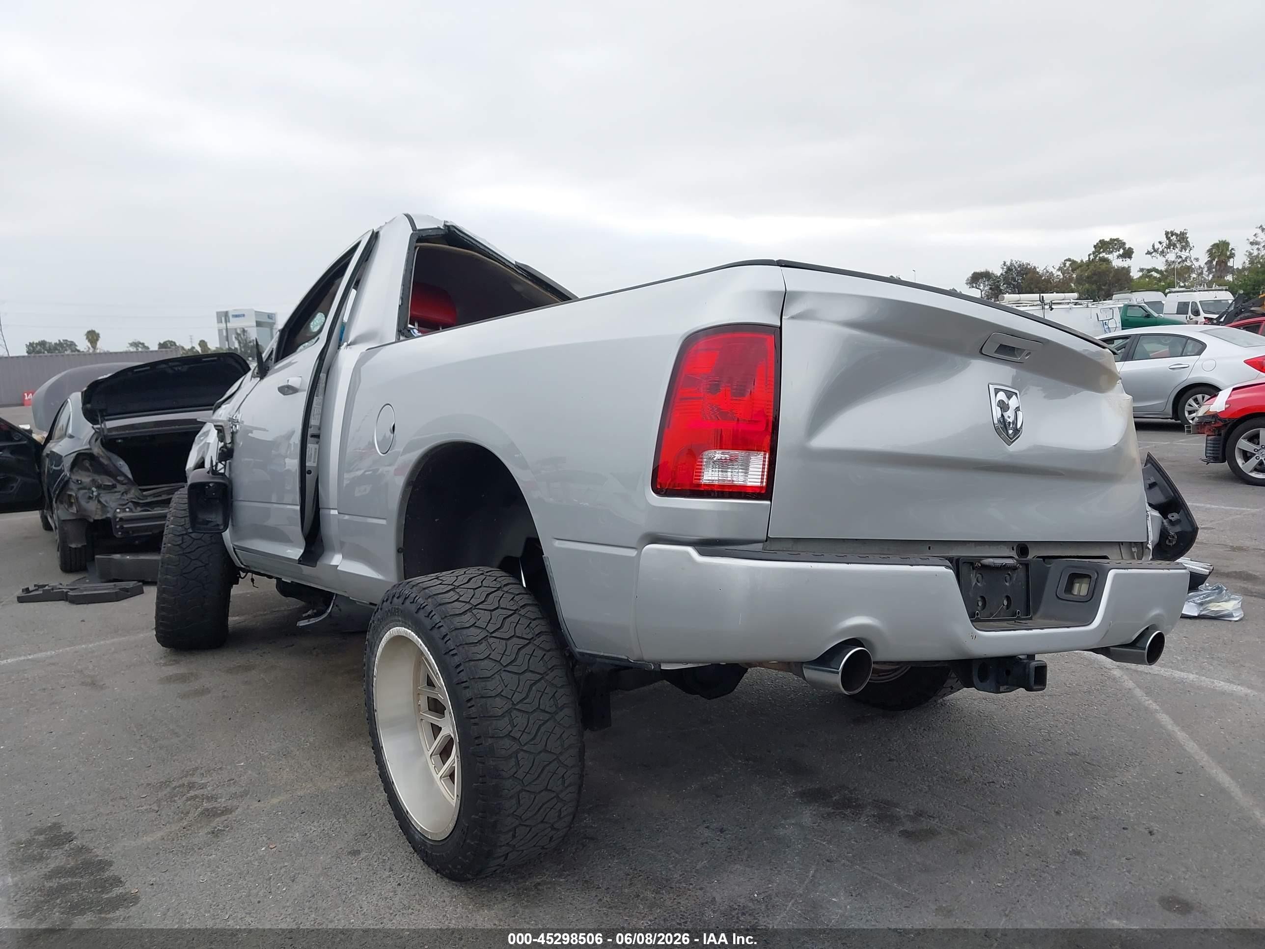 2012 Ram 1500 St Silver vin: 3C6JD6AT1CG162795