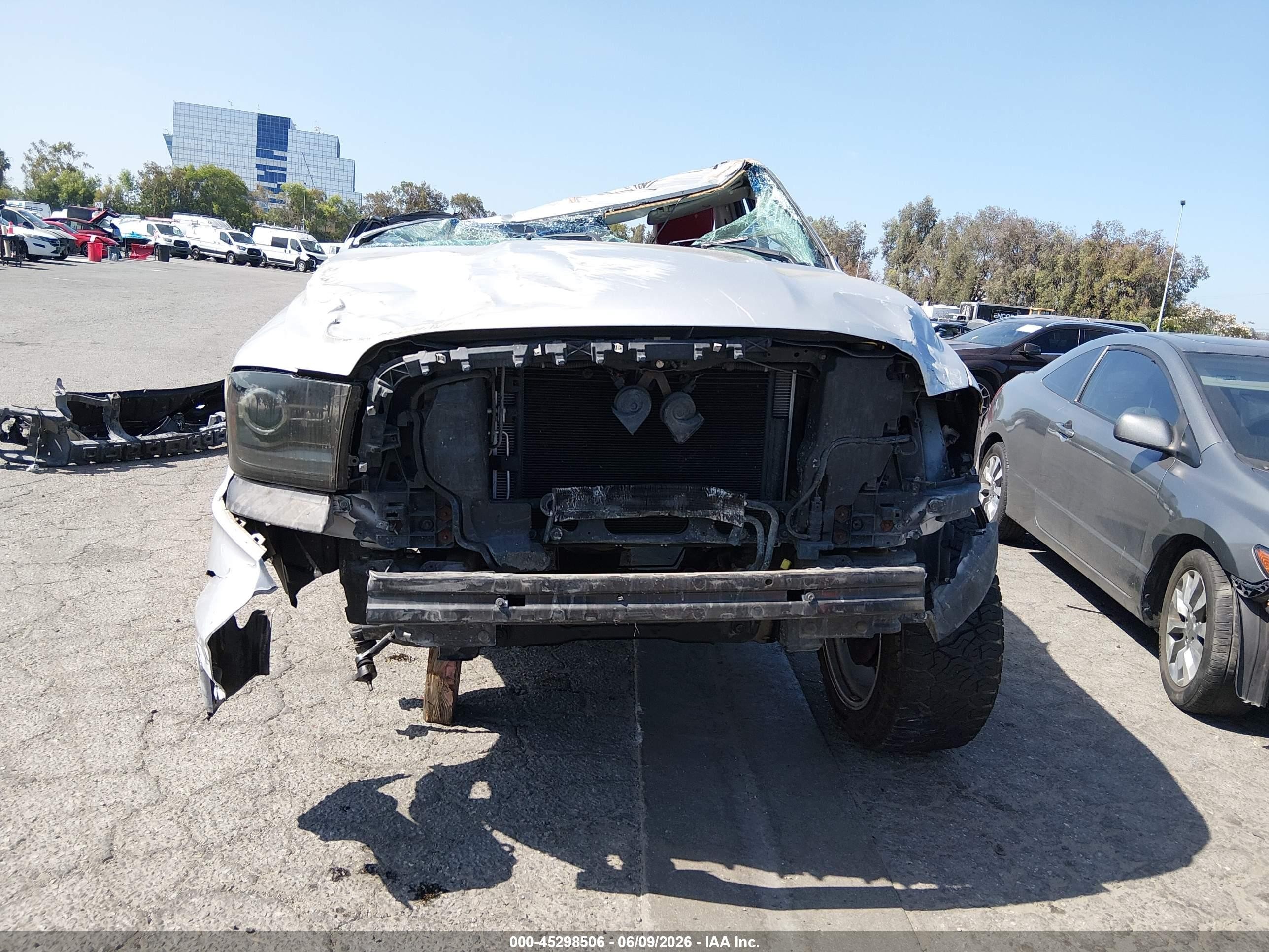 2012 Ram 1500 St Silver vin: 3C6JD6AT1CG162795