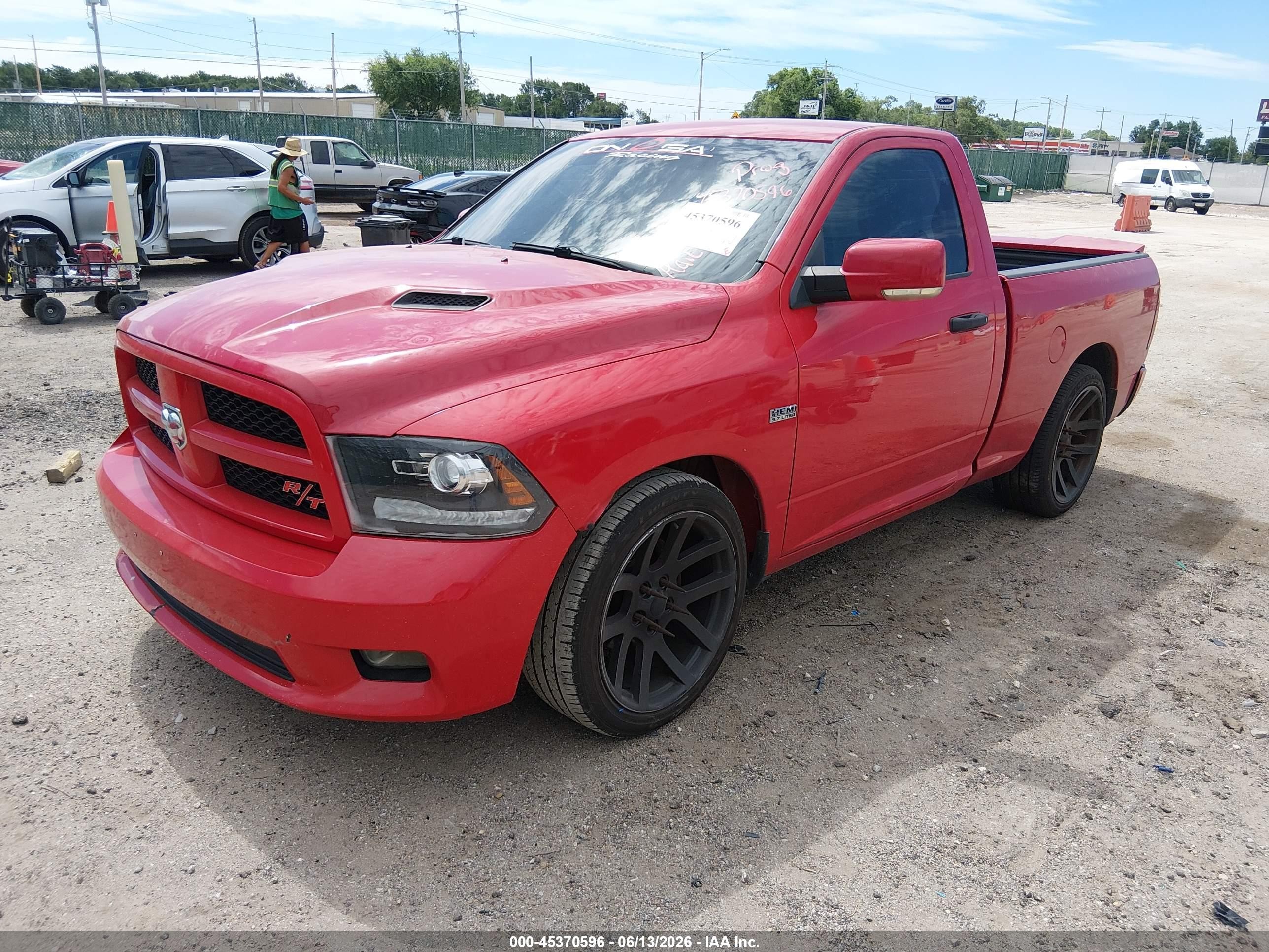 2012 Ram 1500 St Red vin: 3C6JD6AT2CG104257
