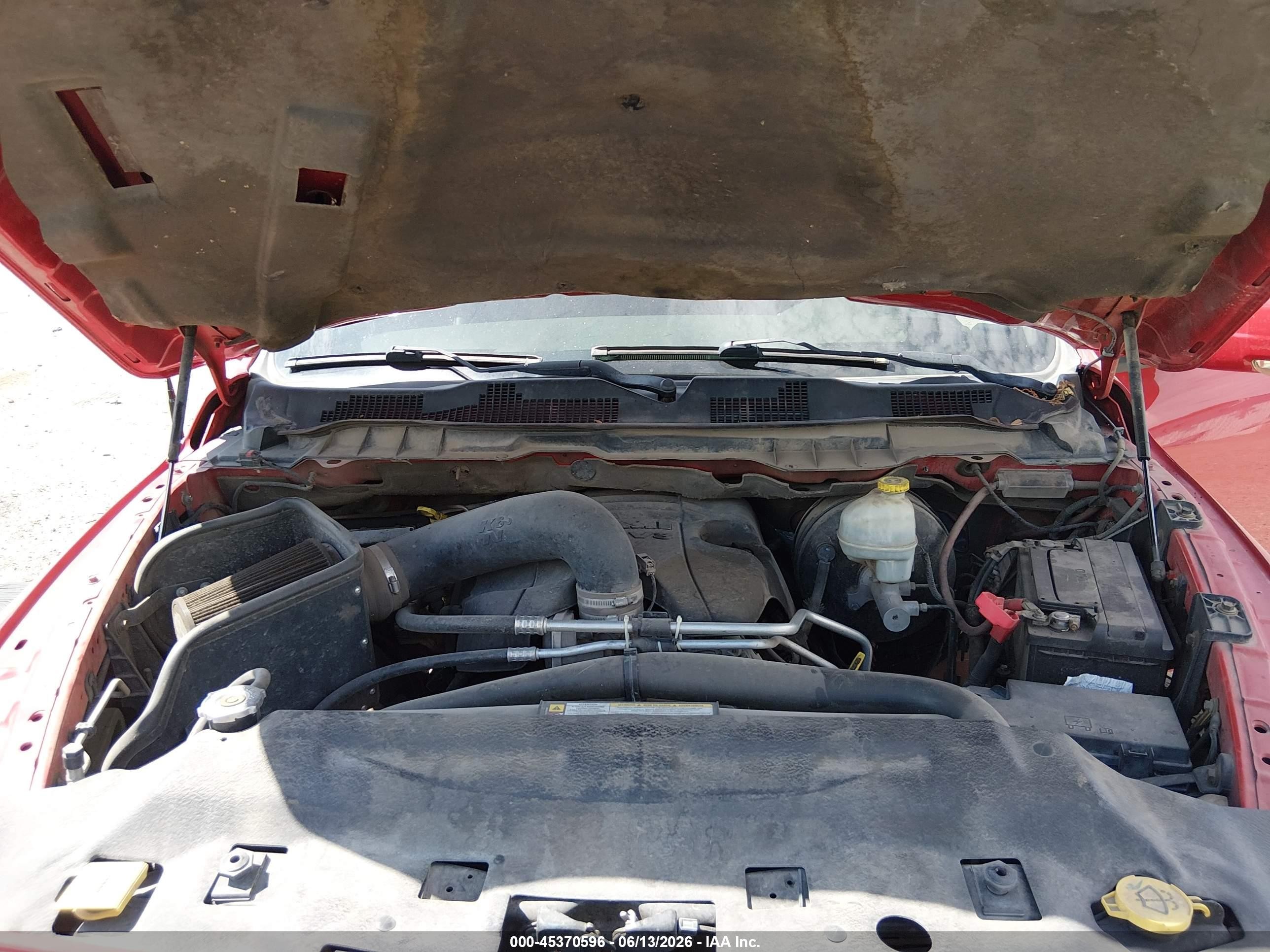 2012 Ram 1500 St Red vin: 3C6JD6AT2CG104257