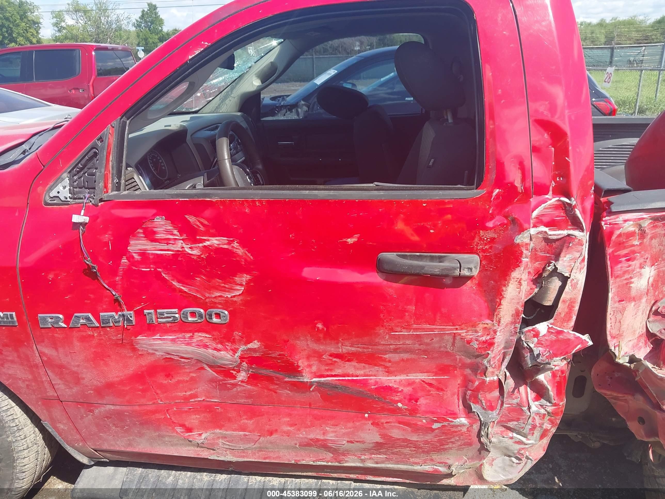 2012 Ram 1500 St Red vin: 3C6JD6AT9CG193308