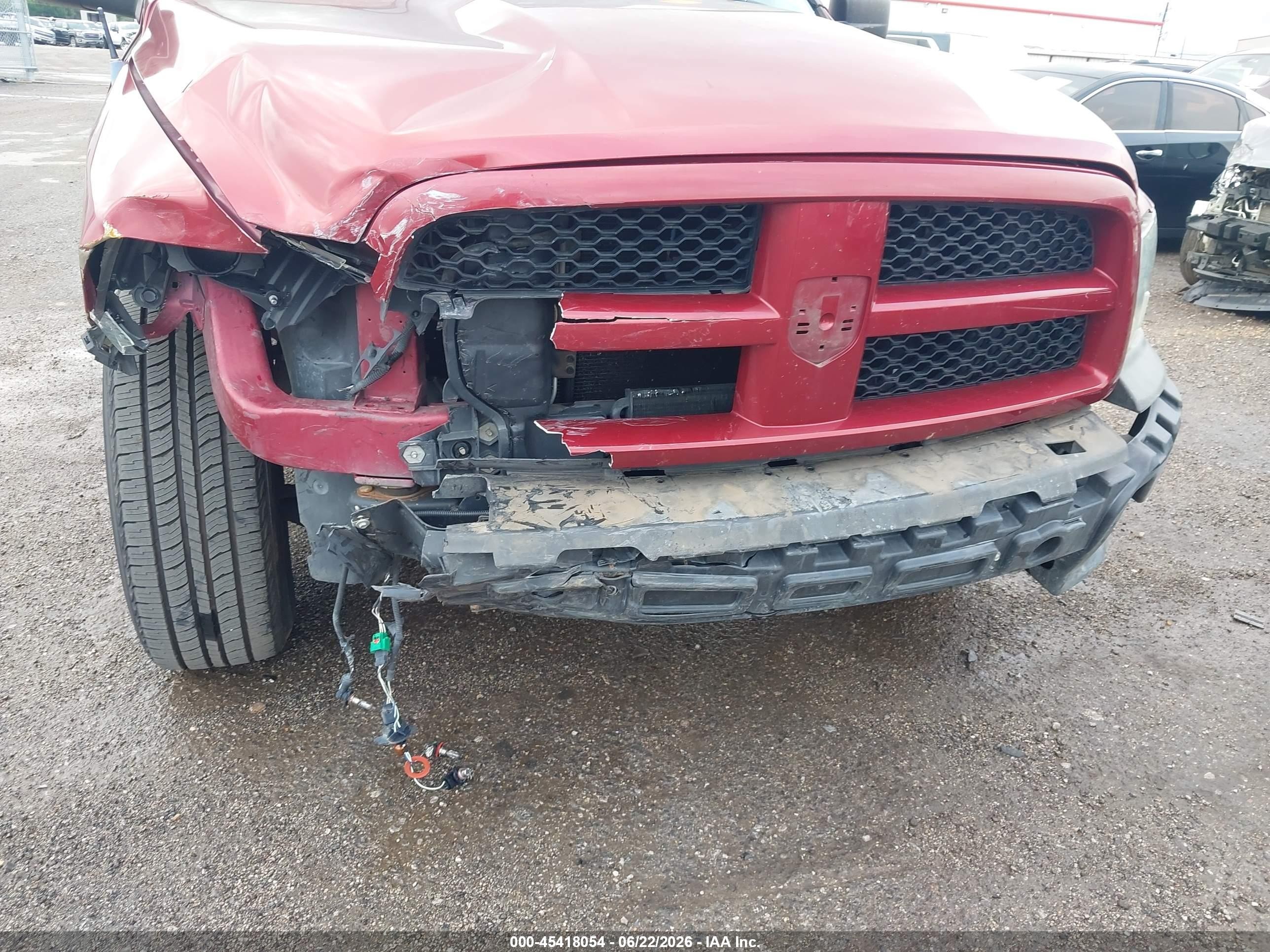 2012 Ram 1500 St Red vin: 3C6JD6ATXCG277752