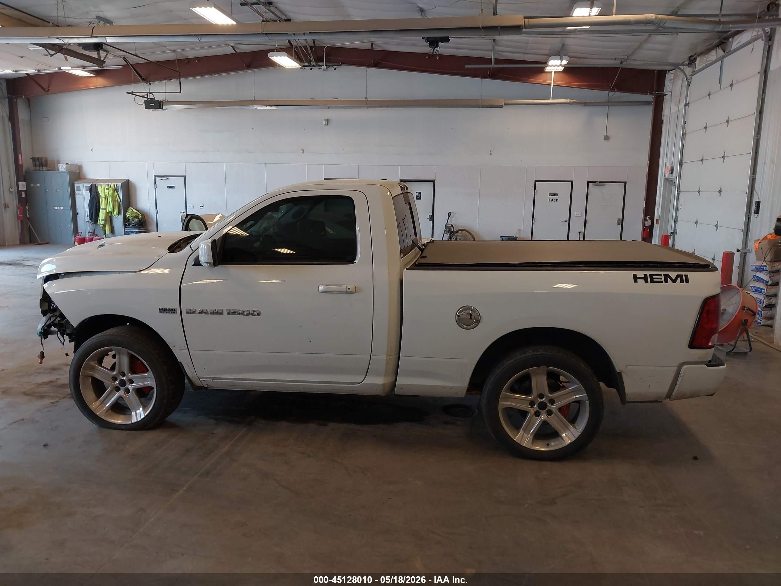 2012 Ram 1500 R/t White vin: 3C6JD6CT3CG267030
