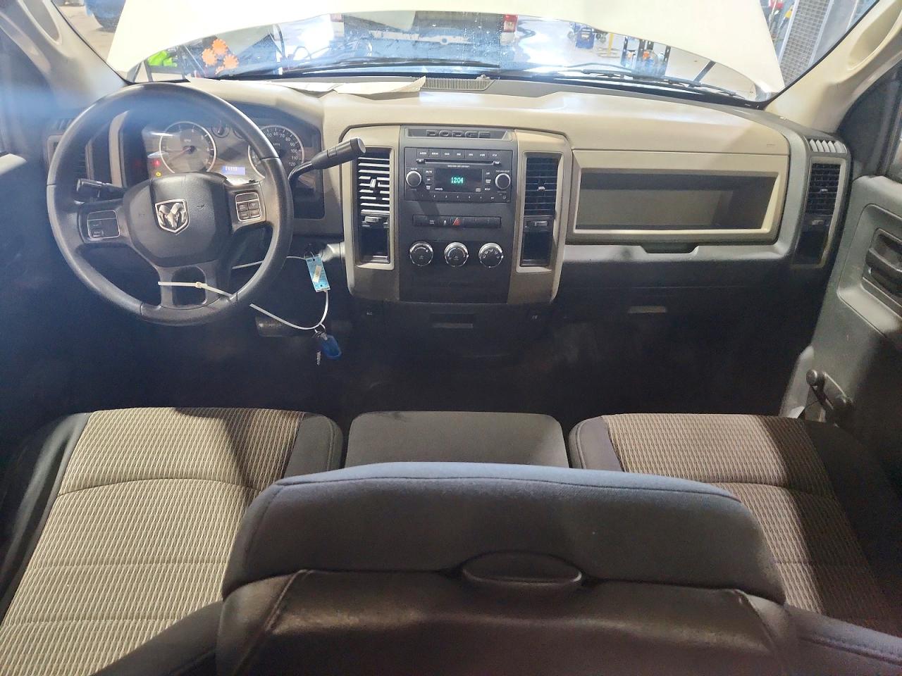 2012 Dodge Ram 1500 St Белый vin: 3C6JD6DK8CG137914