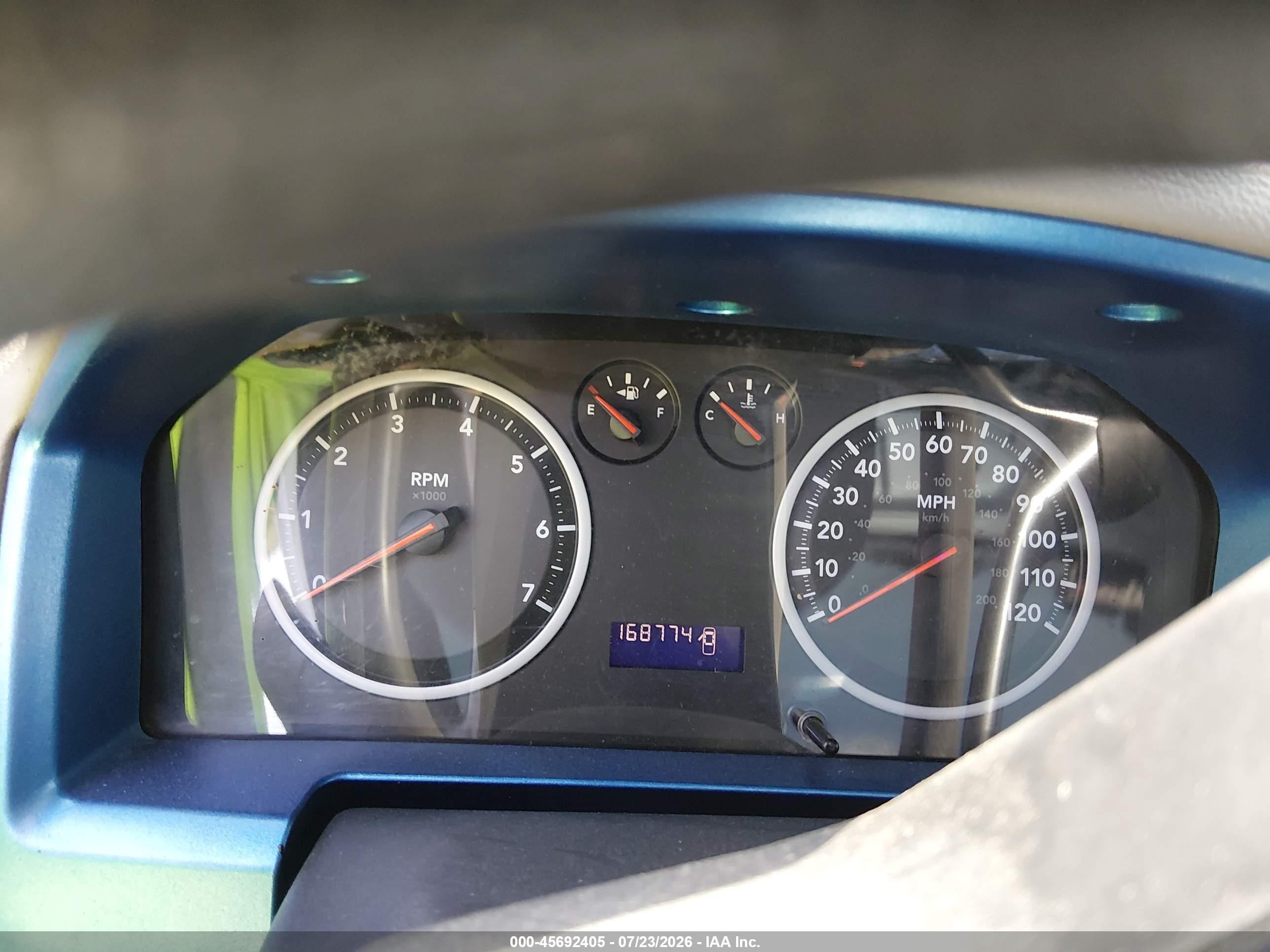 2012 Ram 1500 Express Silver vin: 3C6JD7AT4CG103195