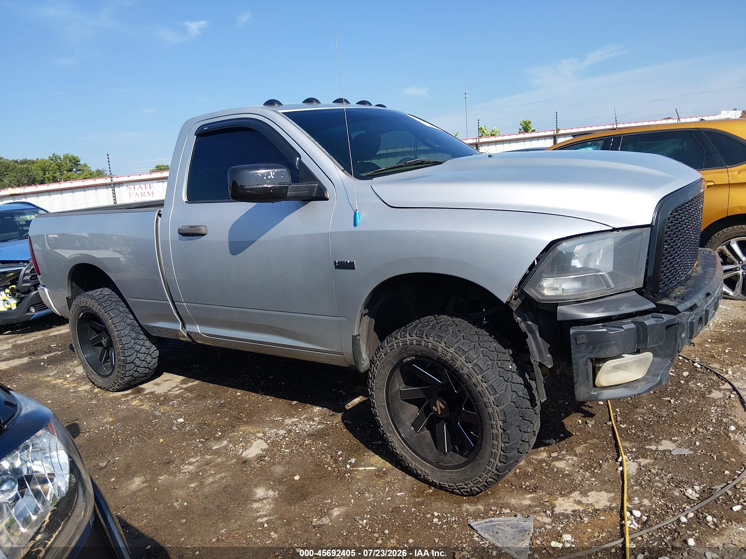2012 Ram 1500 Express Silver vin: 3C6JD7AT4CG103195