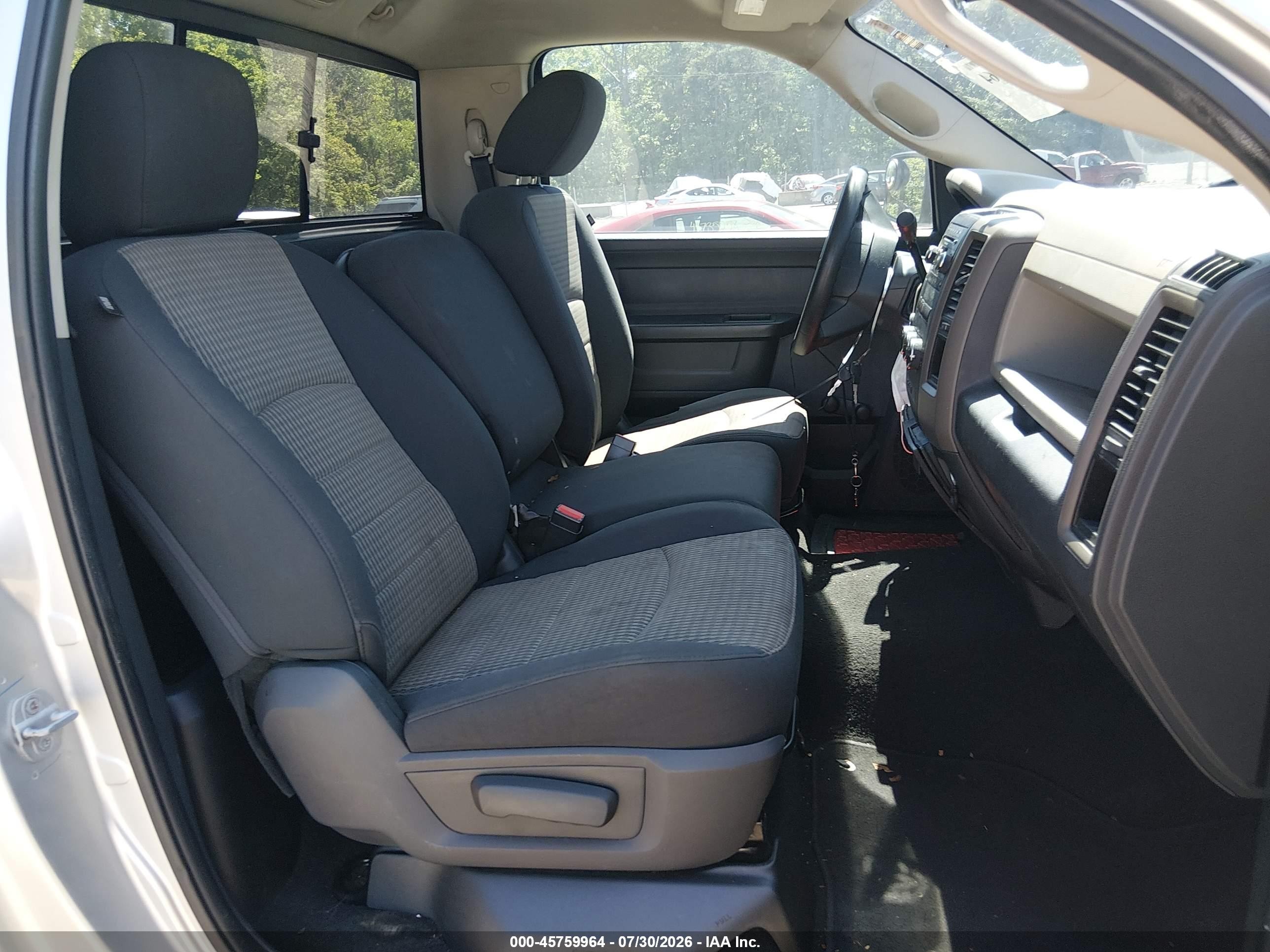 2012 Ram 1500 Tradesman Silver vin: 3C6JD7DT1CG251381