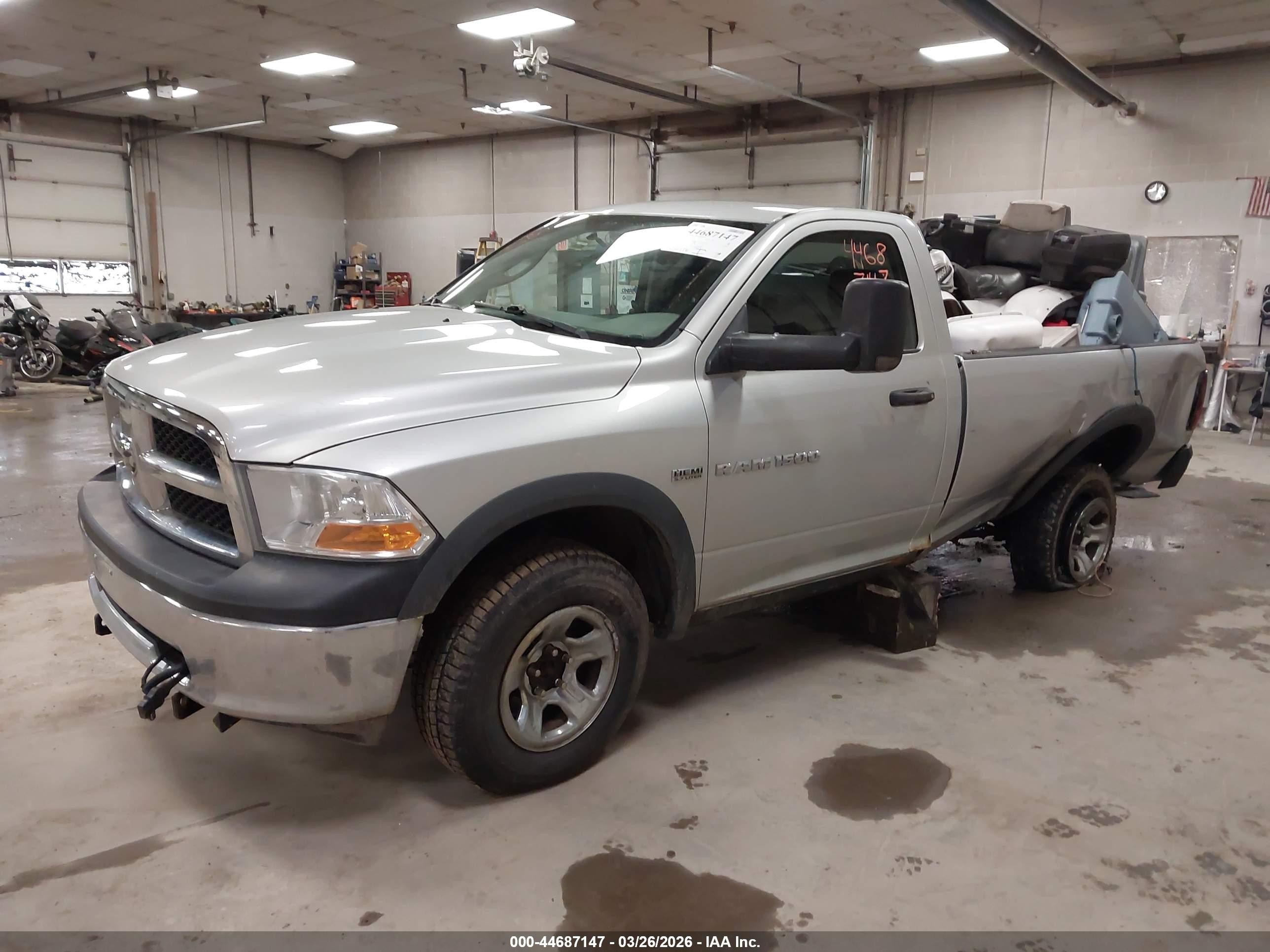2012 Ram 1500 St Silver vin: 3C6JD7DTXCG120045