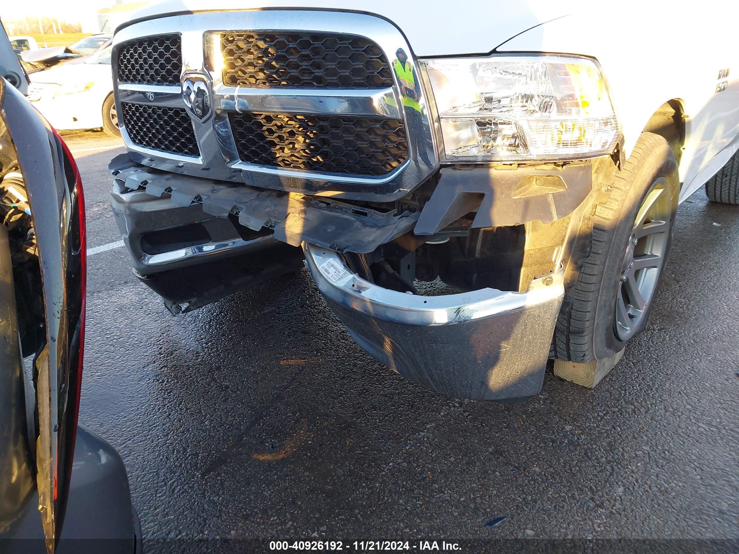 2015 Ram 1500 Tradesman White vin: 3C6JR6AG0FG522325