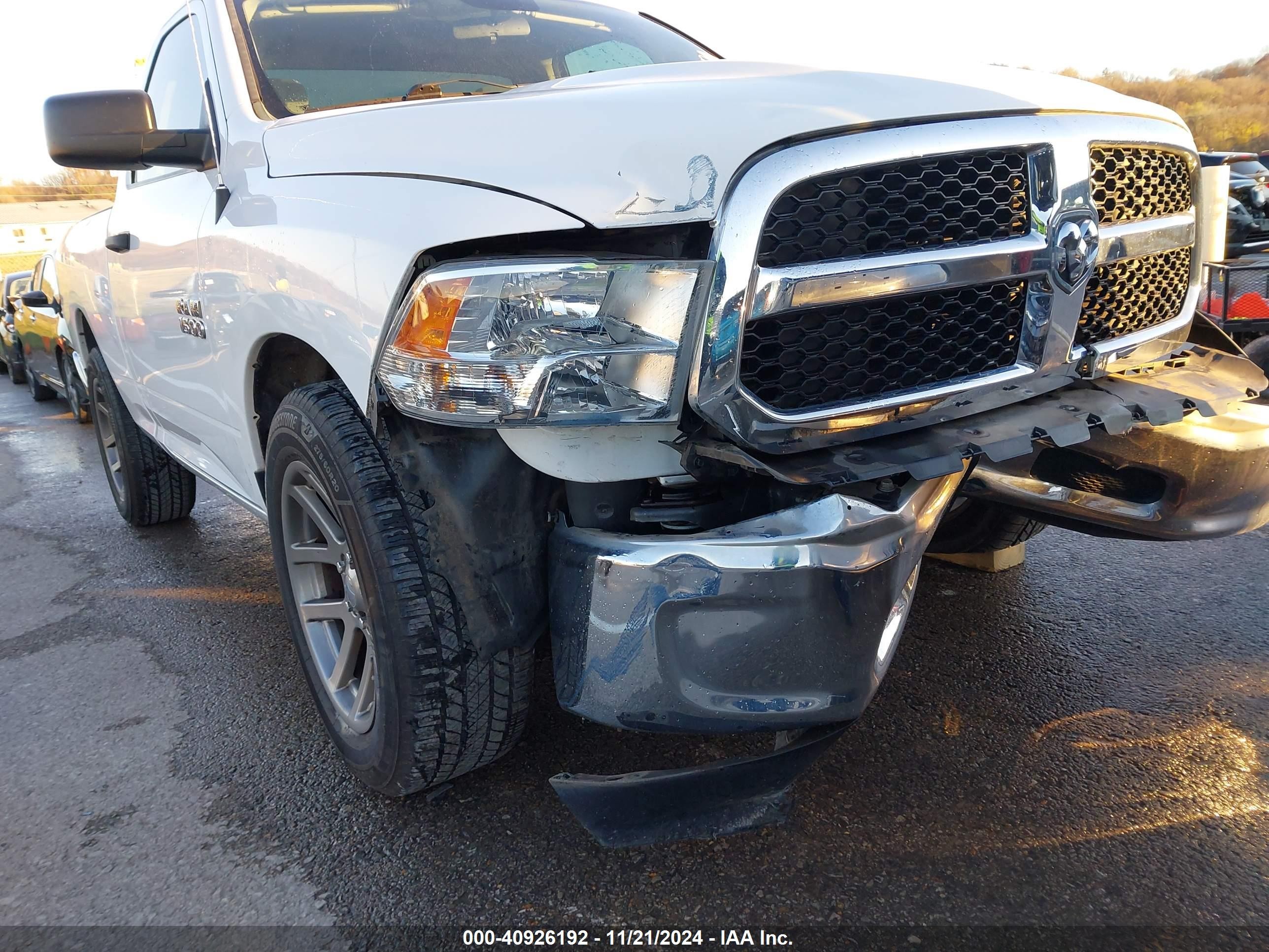 2015 Ram 1500 Tradesman White vin: 3C6JR6AG0FG522325