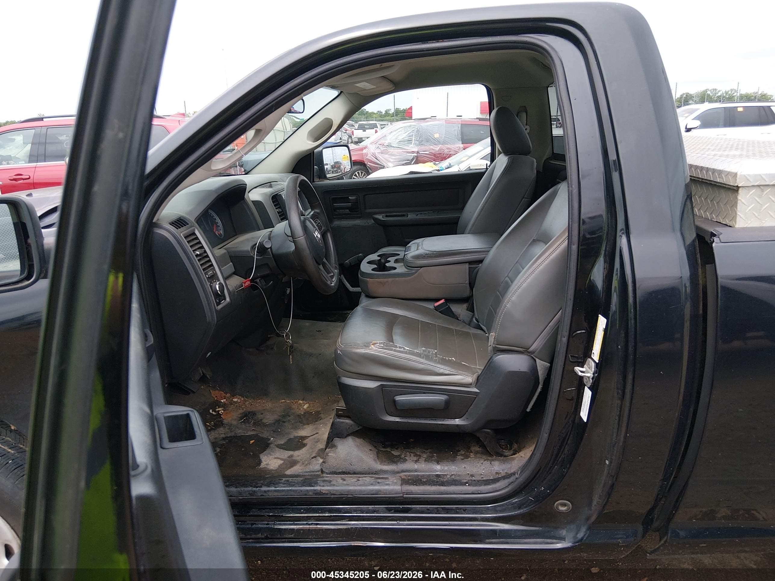 2014 Ram 1500 Tradesman Black vin: 3C6JR6AG2EG121745
