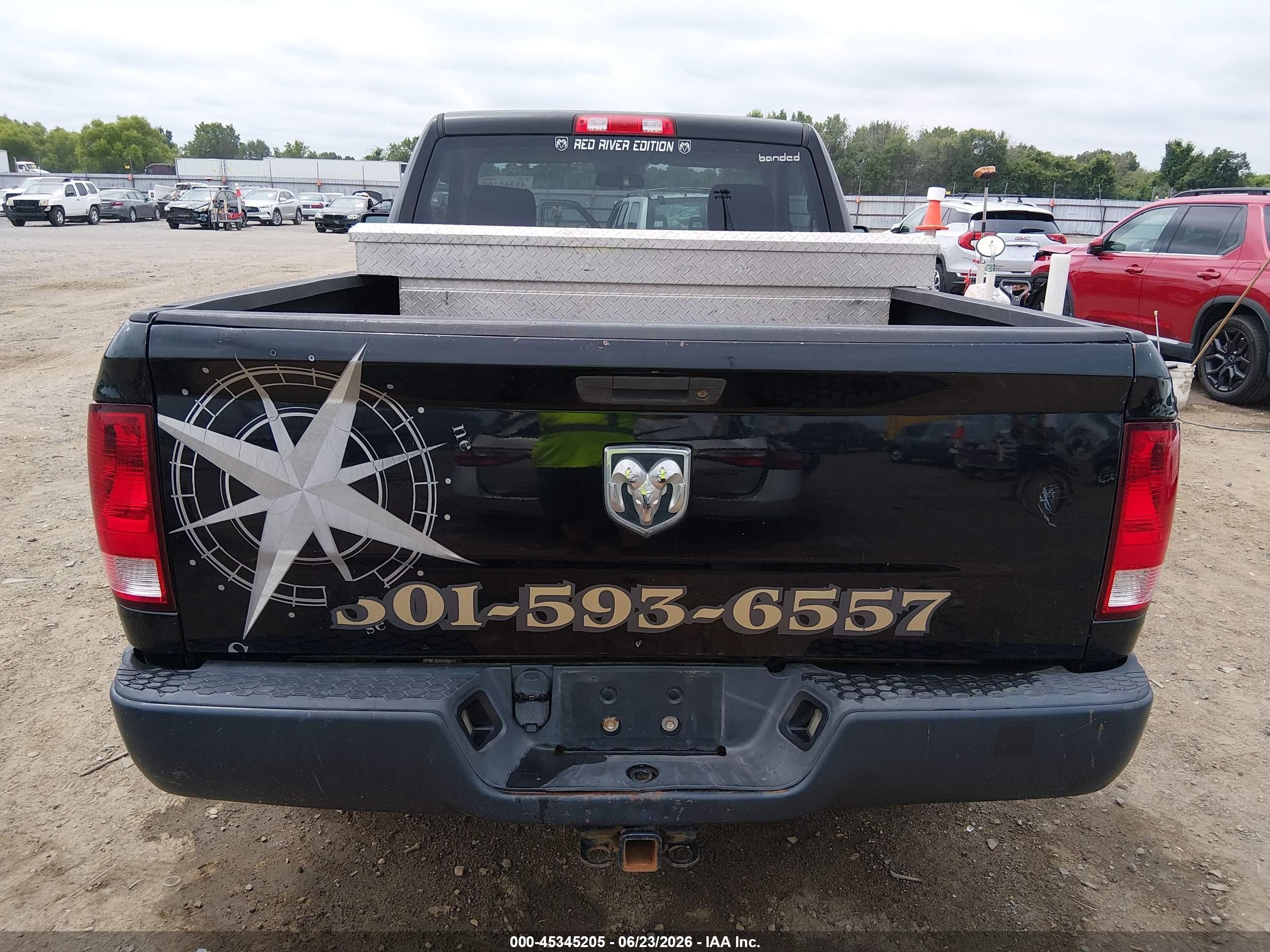 2014 Ram 1500 Tradesman Black vin: 3C6JR6AG2EG121745