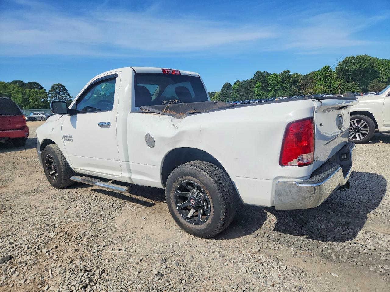 2014 Ram 1500 St White vin: 3C6JR6AG3EG191593