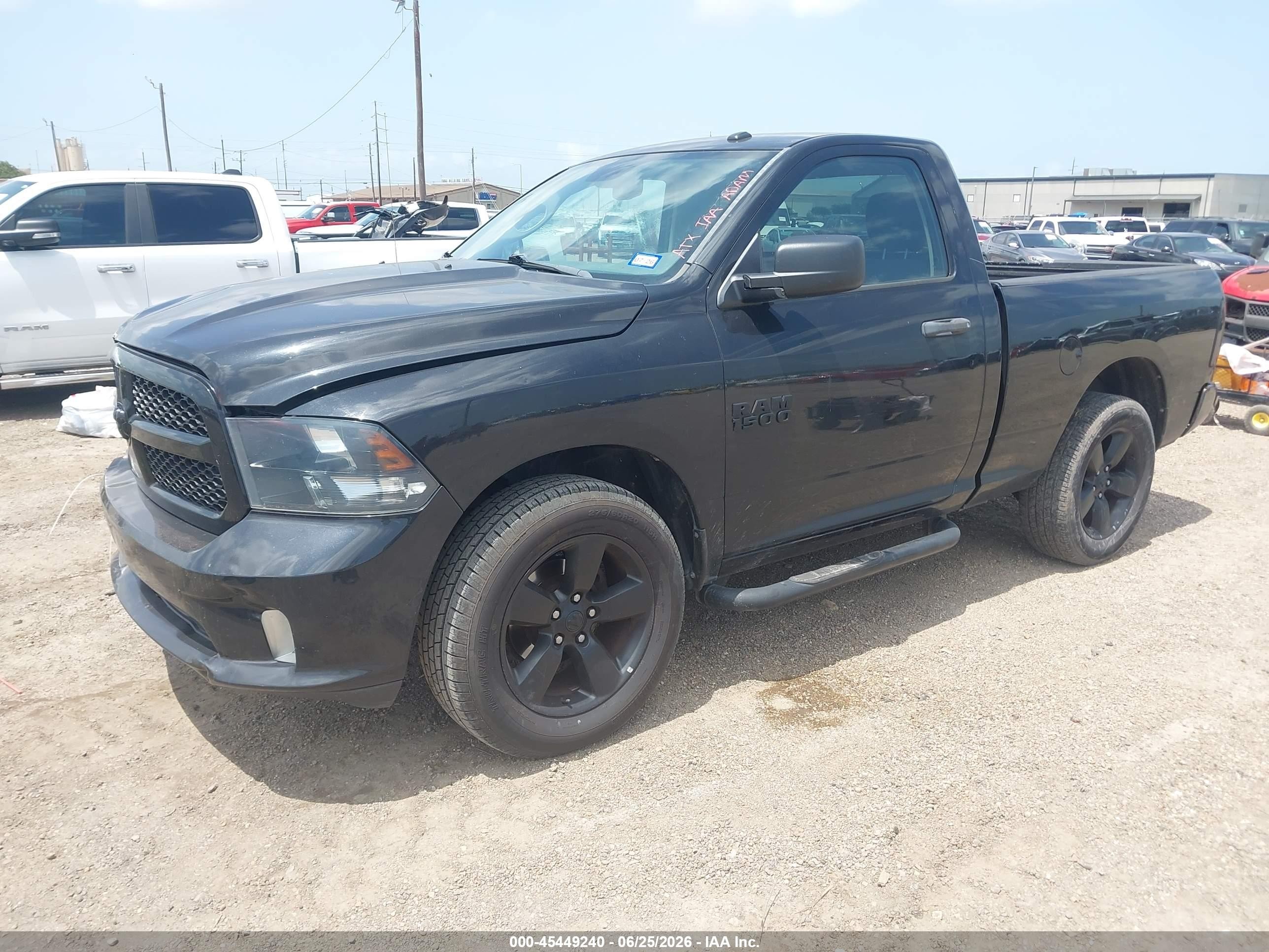 2015 Ram 1500 Express Черный vin: 3C6JR6AG5FG683253