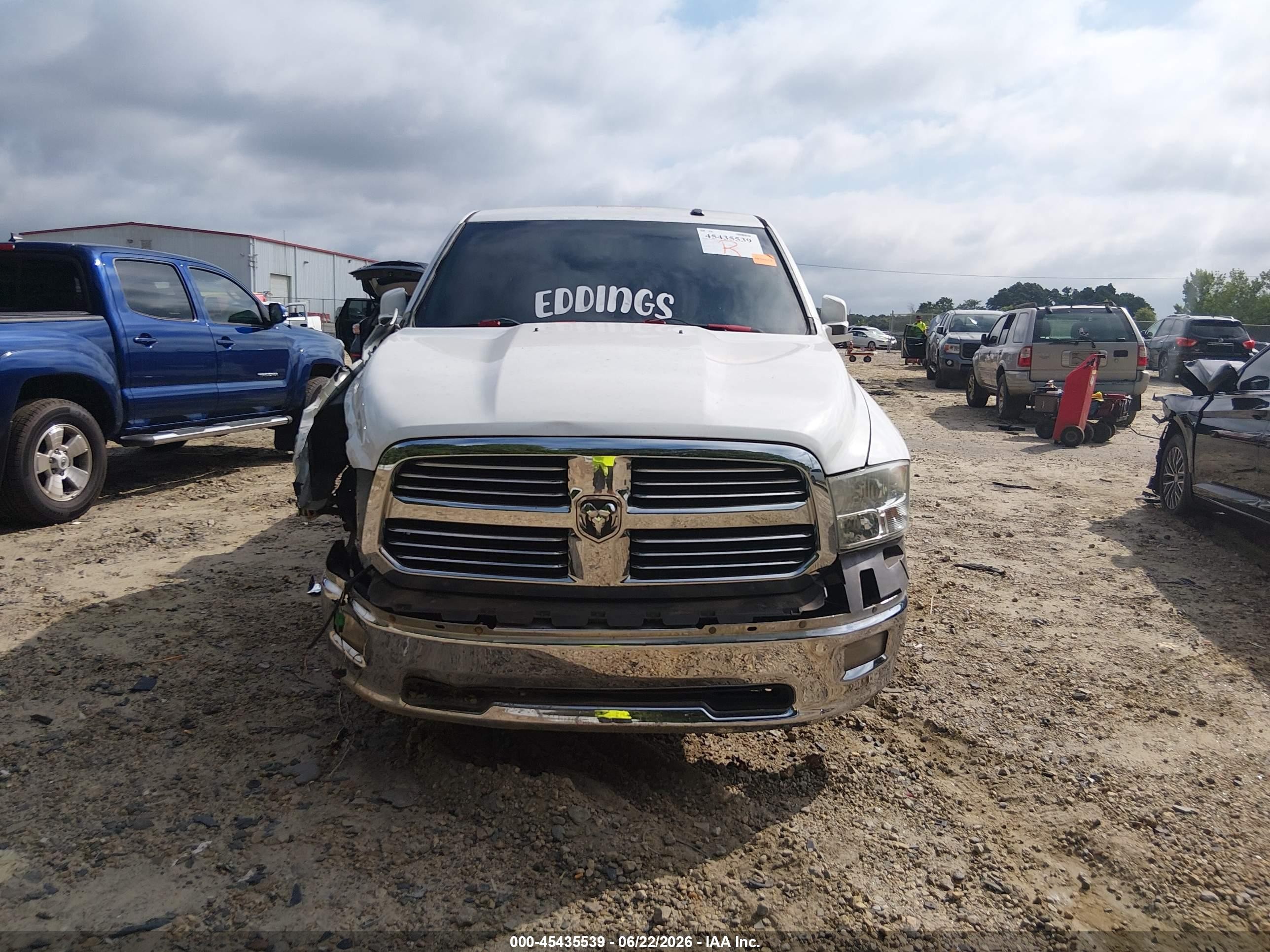 2013 Ram 1500 Tradesman Белый vin: 3C6JR6AG6DG538803