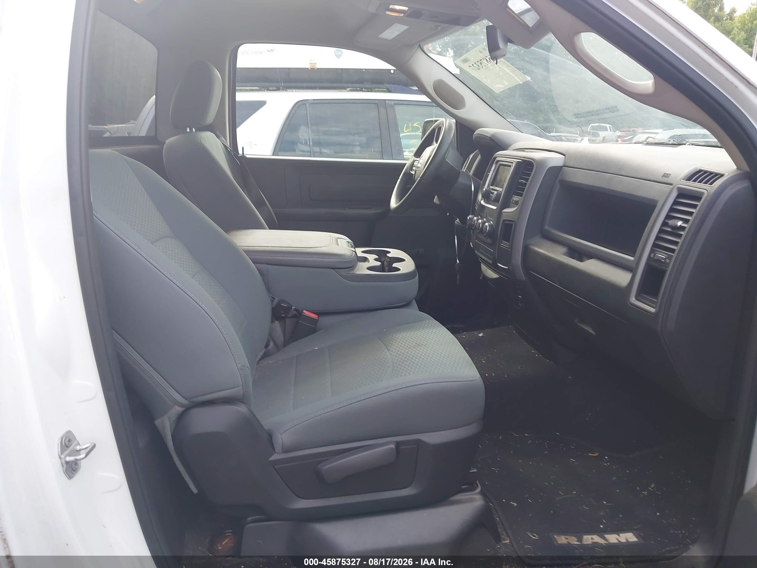 2015 Ram 1500 Tradesman White vin: 3C6JR6AG7FG522399