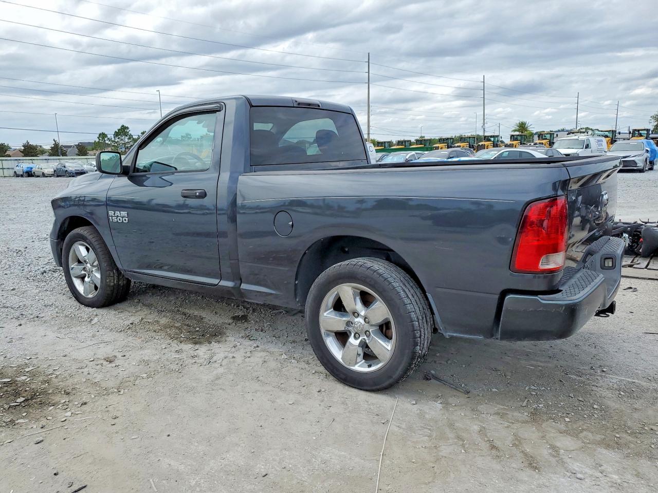 2013 Ram 1500 St Угольный vin: 3C6JR6AGXDG565065