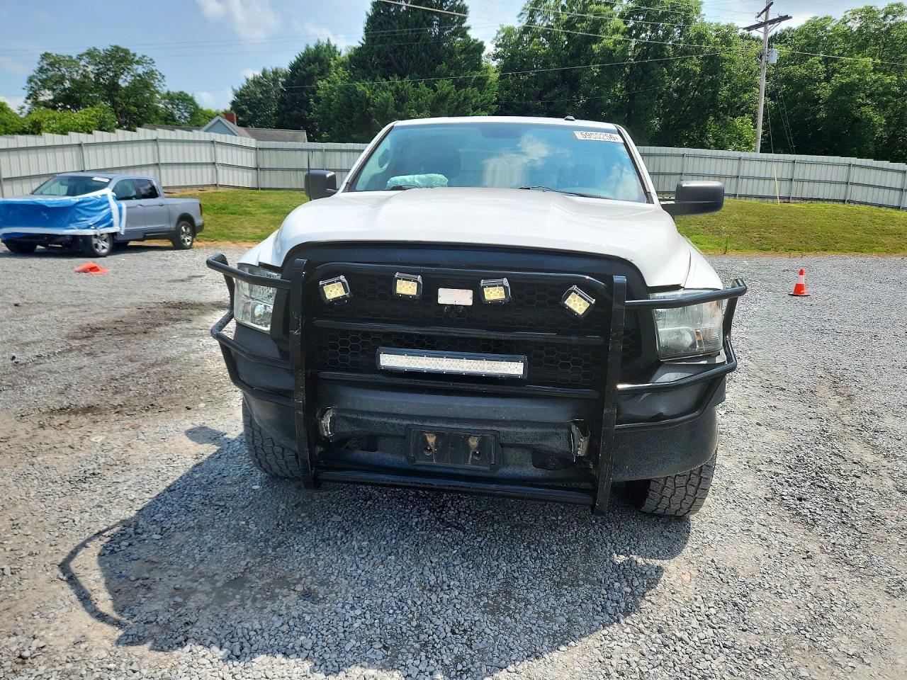 2013 Ram 1500 St White vin: 3C6JR6AP7DG522495