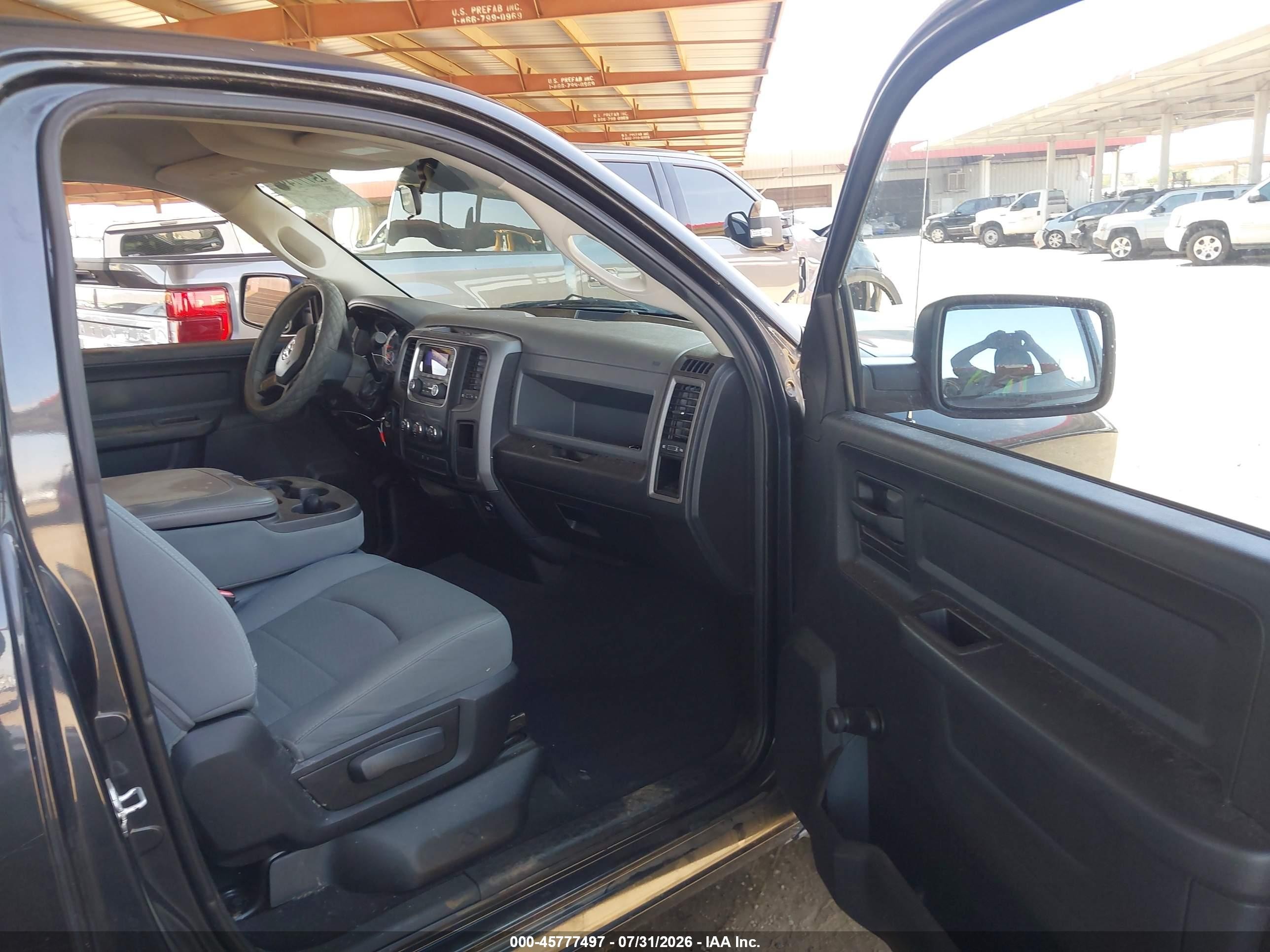 2013 Ram 1500 Express Gray vin: 3C6JR6AT0DG527325