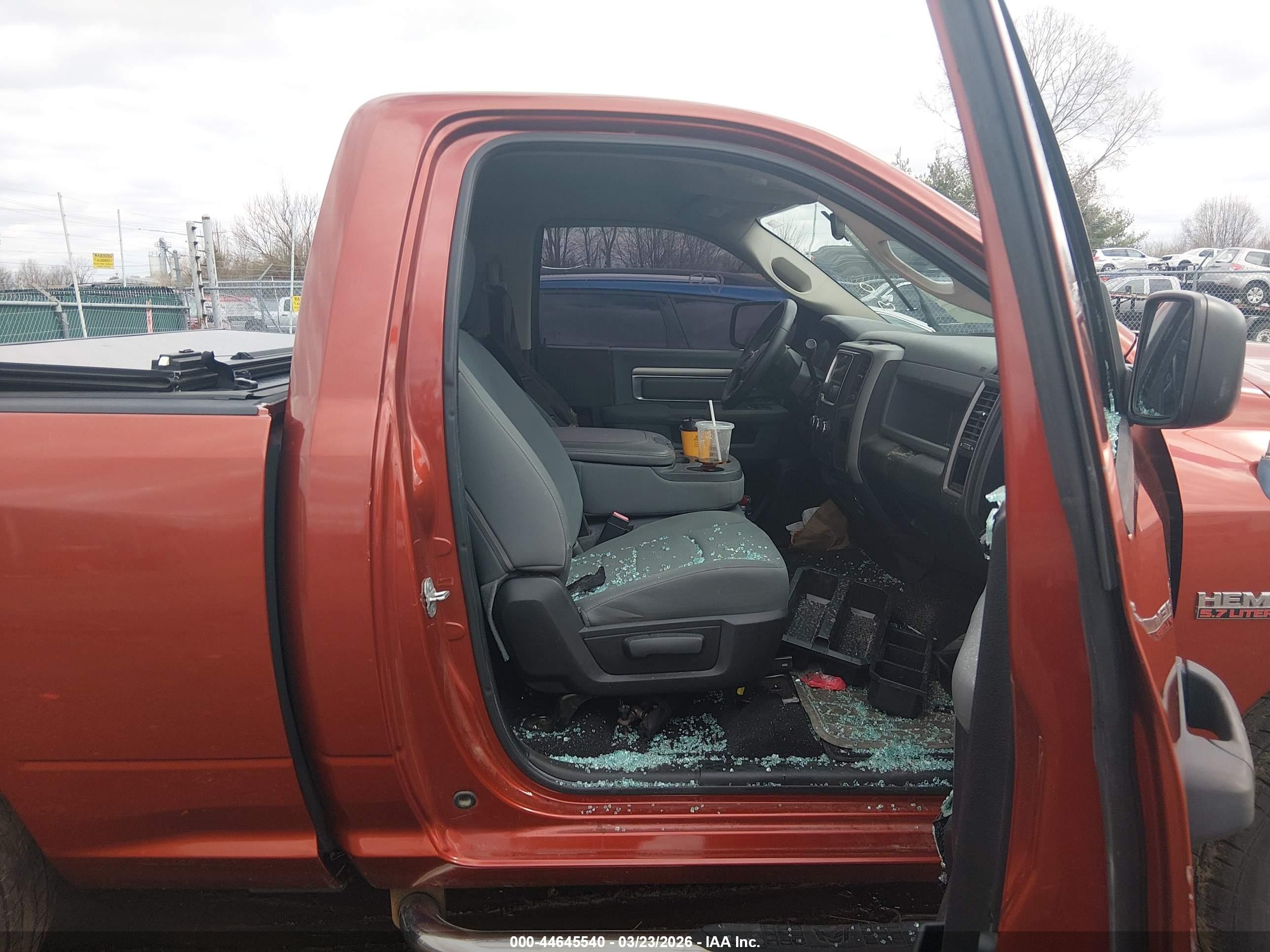 2013 Ram 1500 Express Orange vin: 3C6JR6AT0DG545193