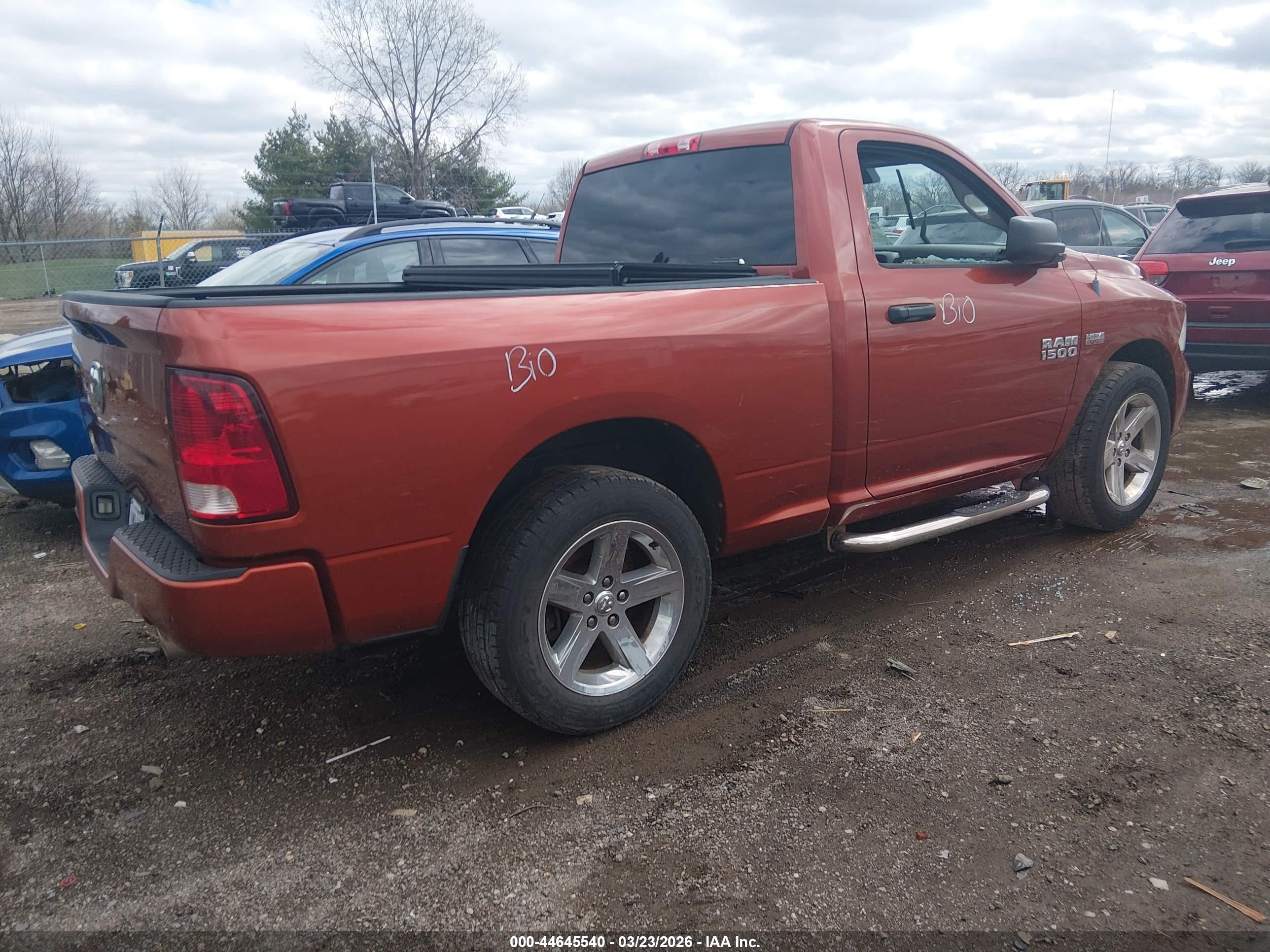 2013 Ram 1500 Express Orange vin: 3C6JR6AT0DG545193