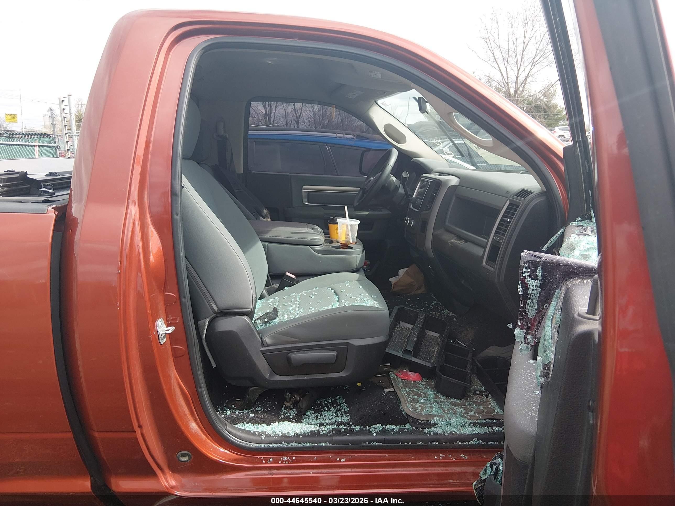 2013 Ram 1500 Express Orange vin: 3C6JR6AT0DG545193