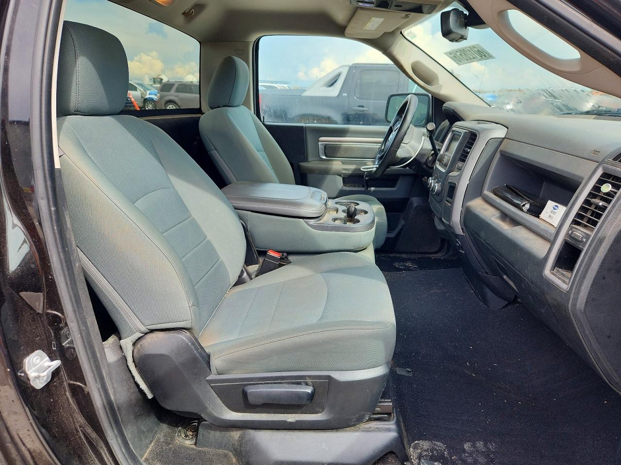 2015 Ram 1500 St Black vin: 3C6JR6AT0FG687370