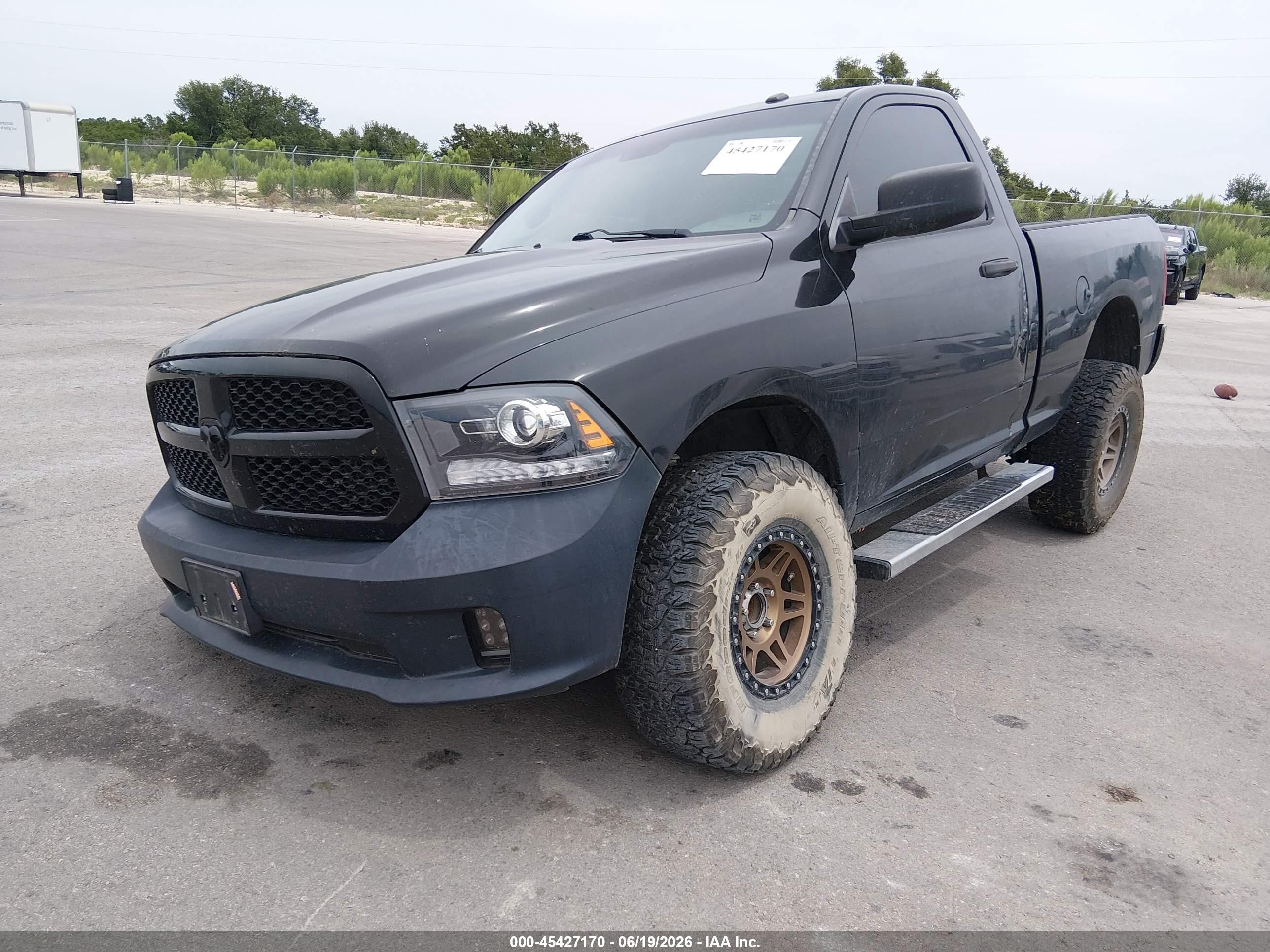 2015 Ram 1500 Express Черный vin: 3C6JR6AT1FG617568