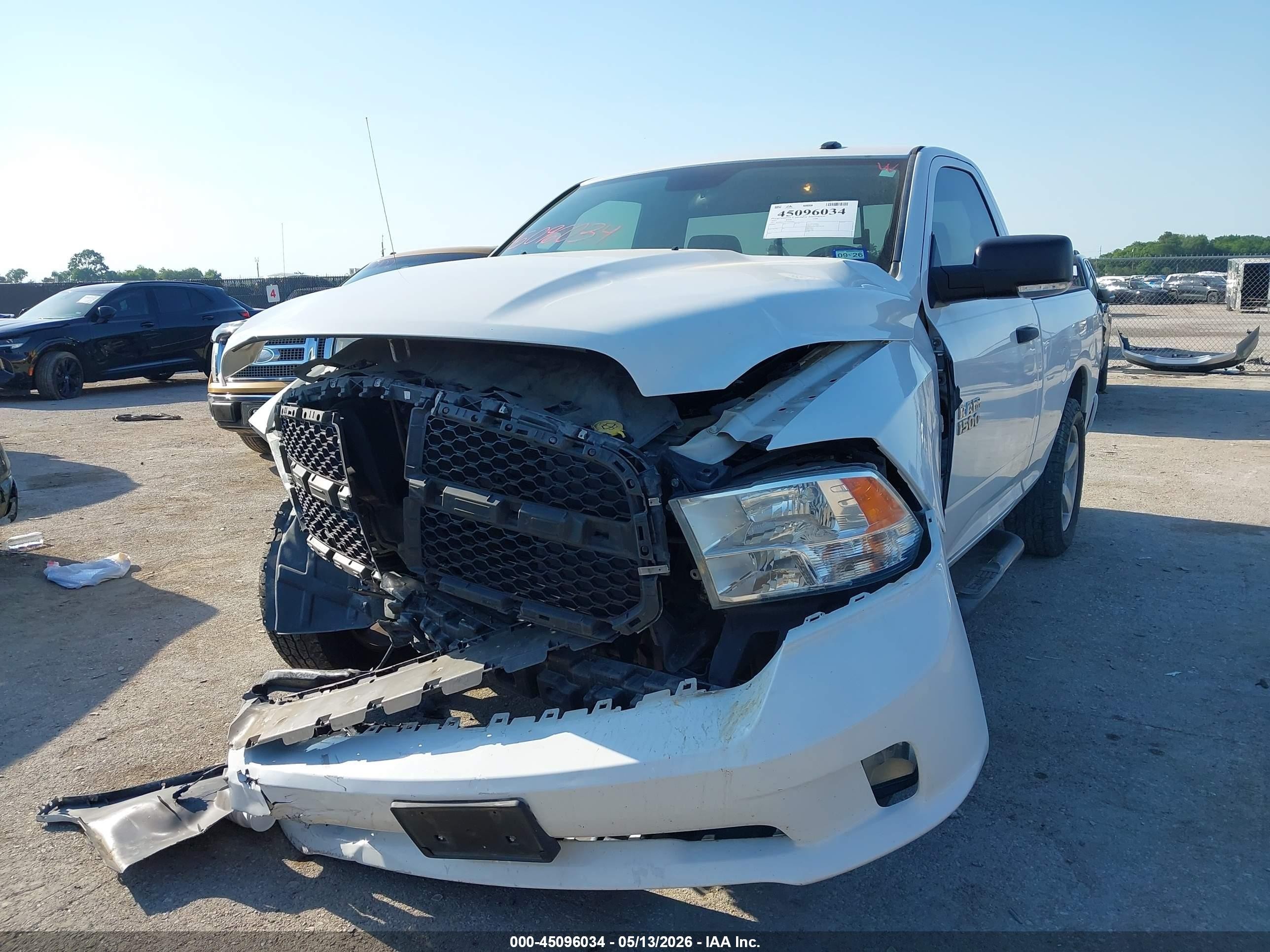 2013 Ram 1500 Express White vin: 3C6JR6AT2DG504693