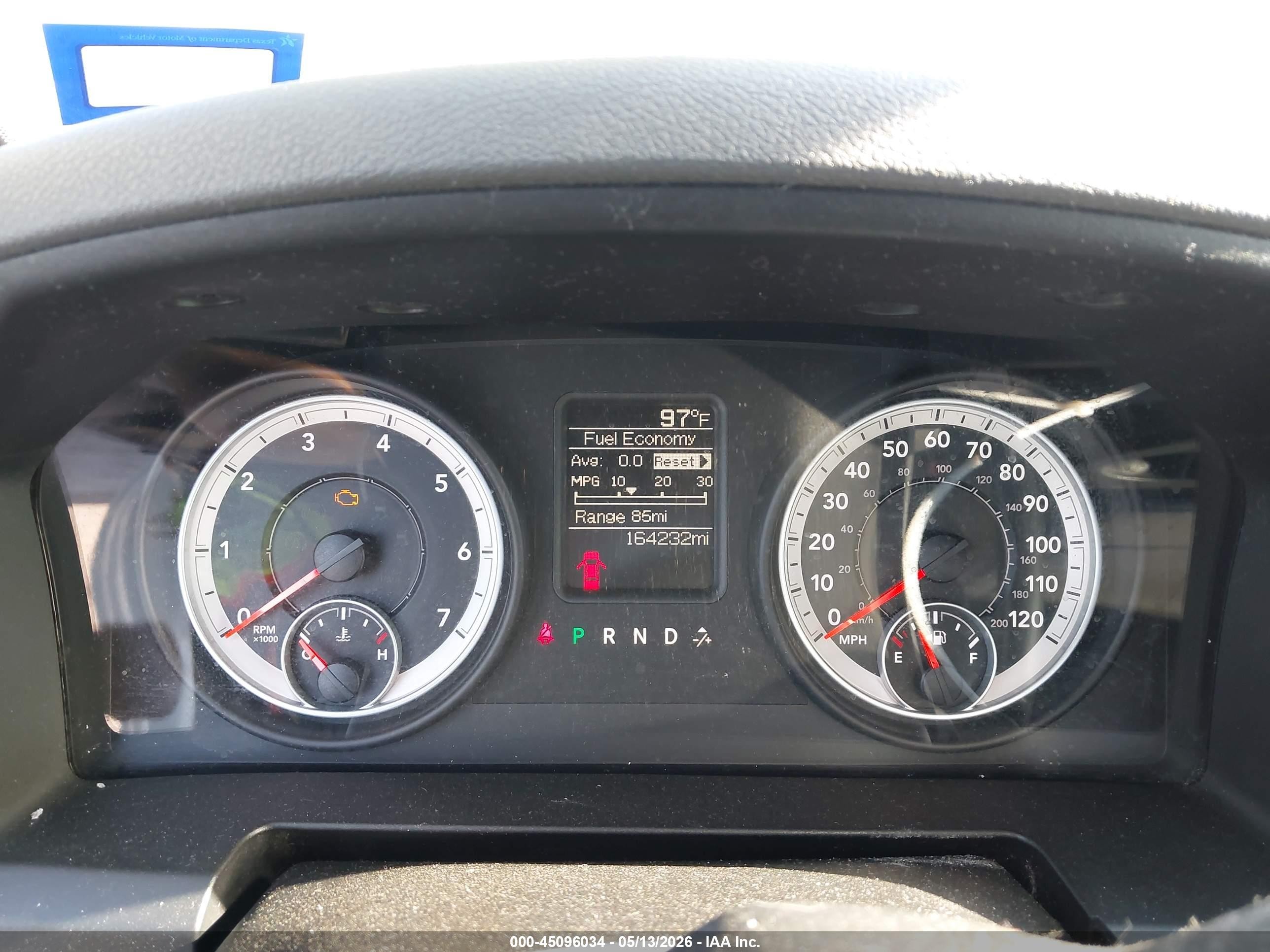 2013 Ram 1500 Express White vin: 3C6JR6AT2DG504693