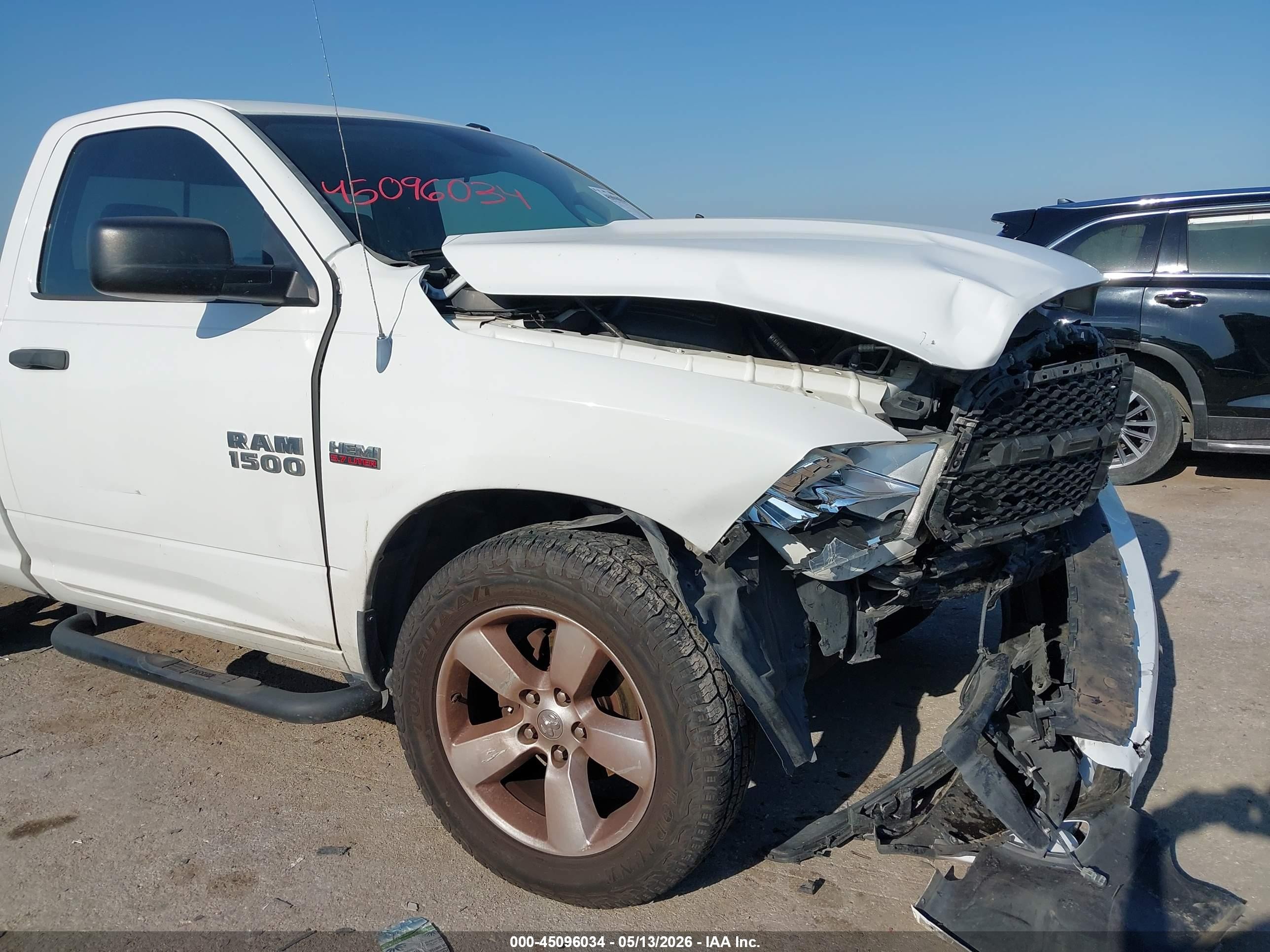 2013 Ram 1500 Express White vin: 3C6JR6AT2DG504693