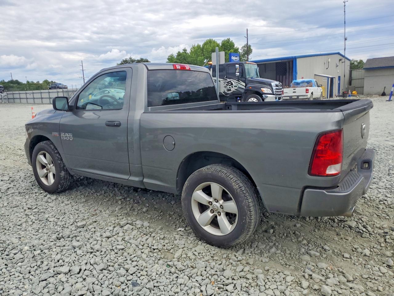 2013 Ram 1500 St Gray vin: 3C6JR6AT2DG541582